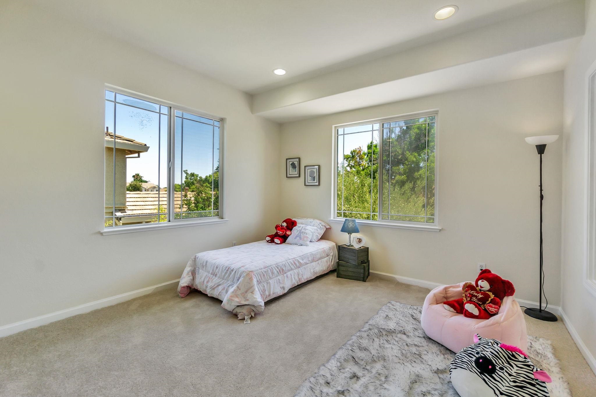 Detail Gallery Image 29 of 53 For 1065 Somersby Way, Brentwood,  CA 94513 - 5 Beds | 3 Baths