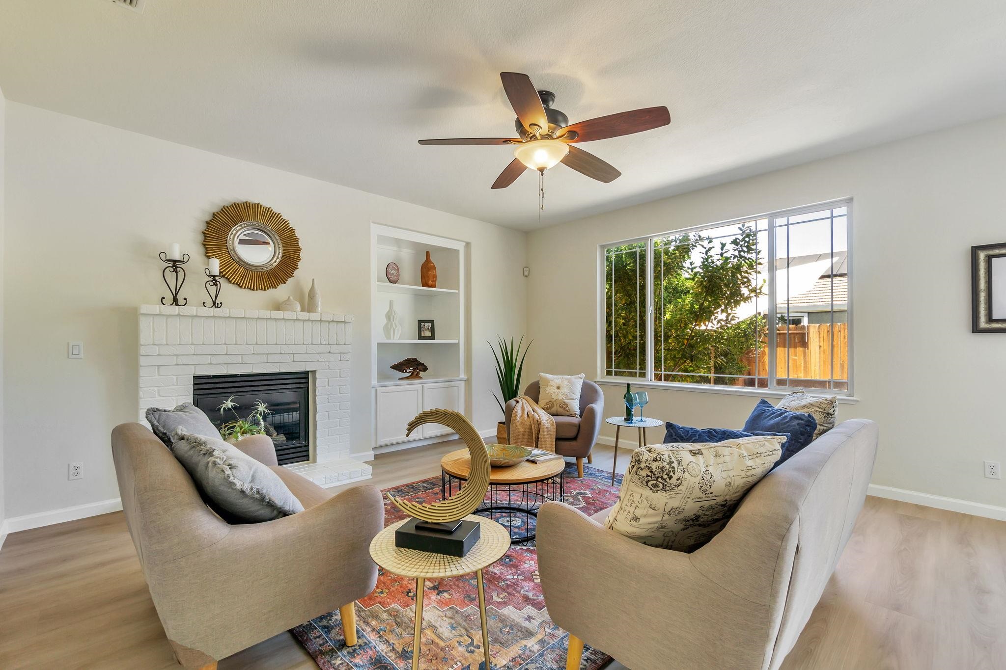 Detail Gallery Image 8 of 53 For 1065 Somersby Way, Brentwood,  CA 94513 - 5 Beds | 3 Baths