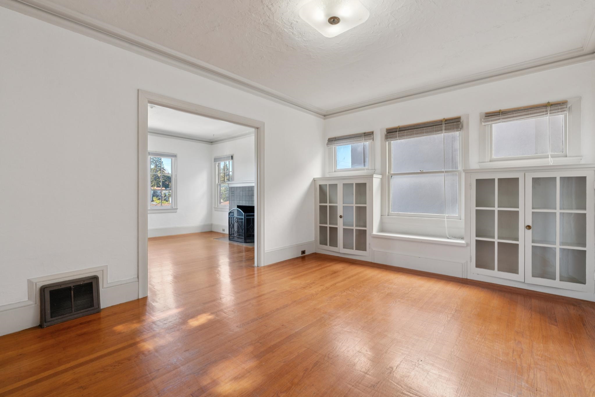 Detail Gallery Image 8 of 40 For 830 Walker Ave, Oakland,  CA 94610 - – Beds | – Baths