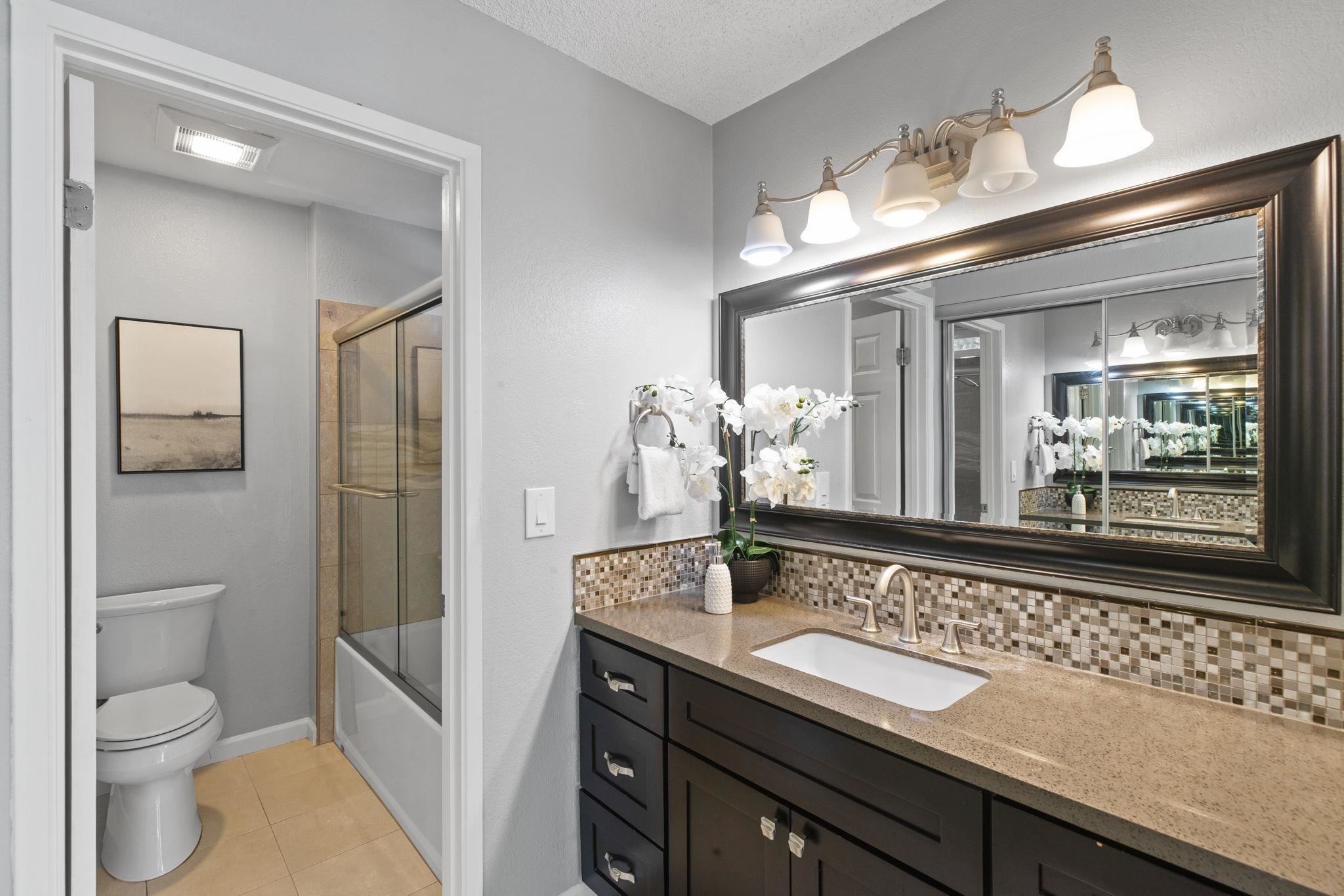 Detail Gallery Image 19 of 43 For 3833 Burton Cmn, Fremont,  CA 94536 - 3 Beds | 2/1 Baths