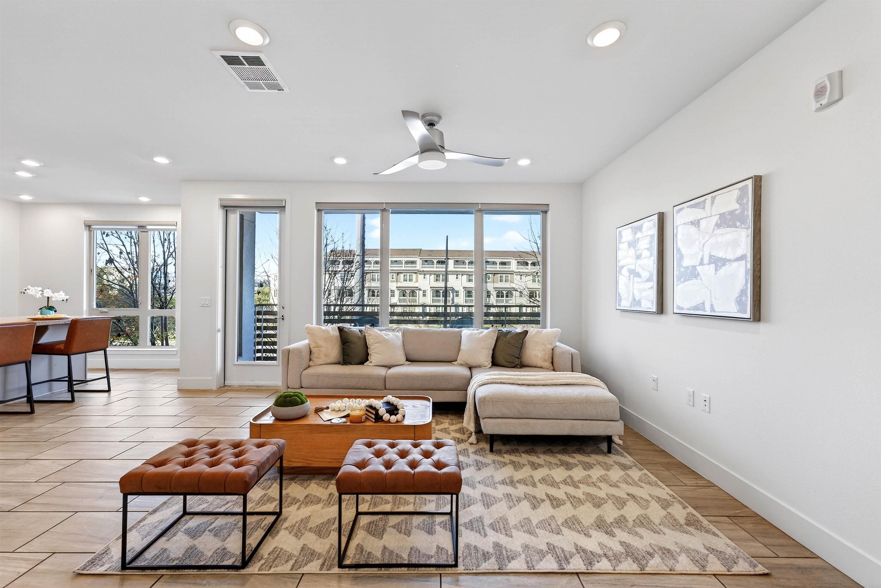 Detail Gallery Image 3 of 50 For 430 Montague Expy #20,  Milpitas,  CA 95035 - 3 Beds | 2/1 Baths