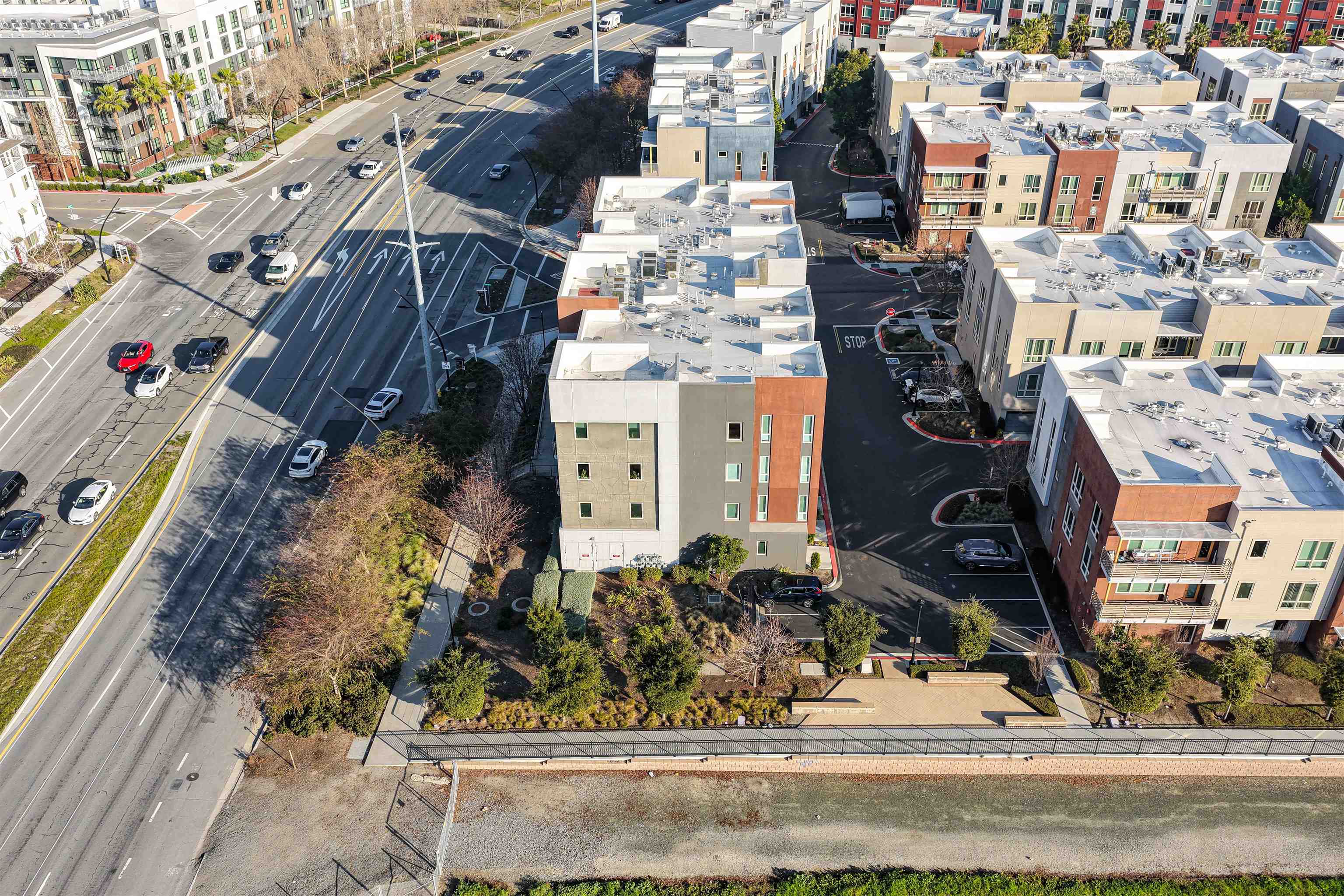 Detail Gallery Image 30 of 50 For 430 Montague Expy #20,  Milpitas,  CA 95035 - 3 Beds | 2/1 Baths