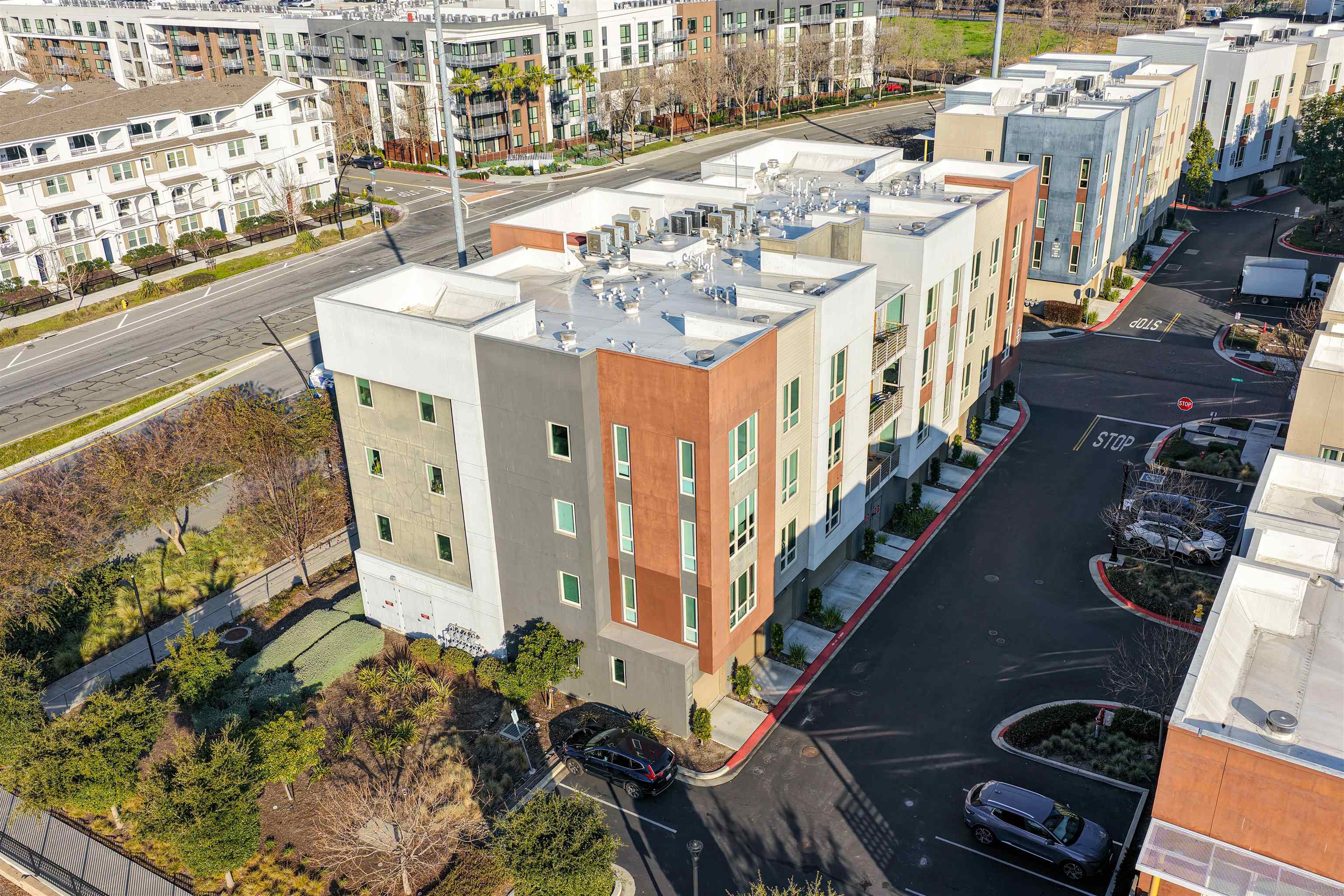 Detail Gallery Image 38 of 50 For 430 Montague Expy #20,  Milpitas,  CA 95035 - 3 Beds | 2/1 Baths