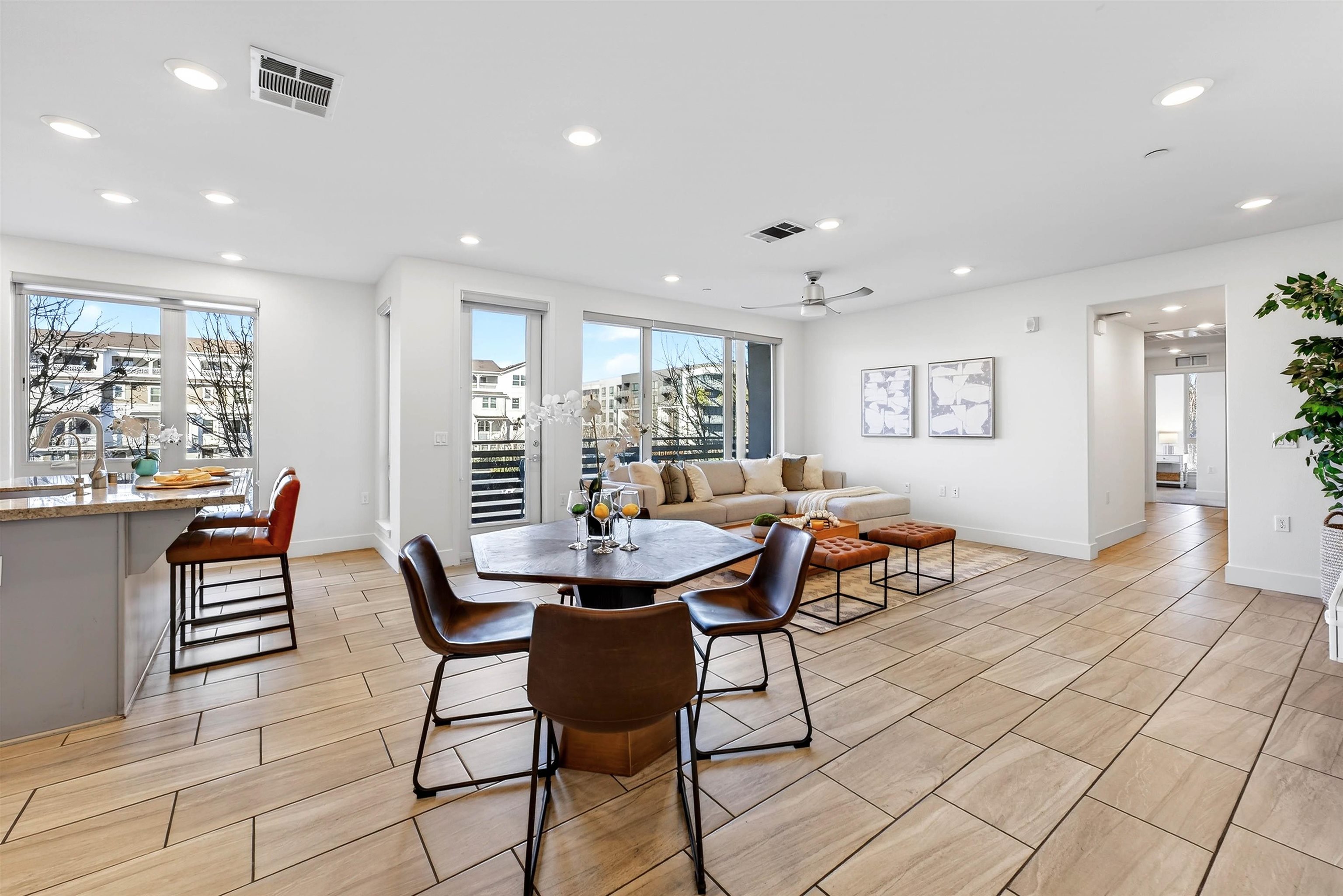 Detail Gallery Image 46 of 50 For 430 Montague Expy #20,  Milpitas,  CA 95035 - 3 Beds | 2/1 Baths