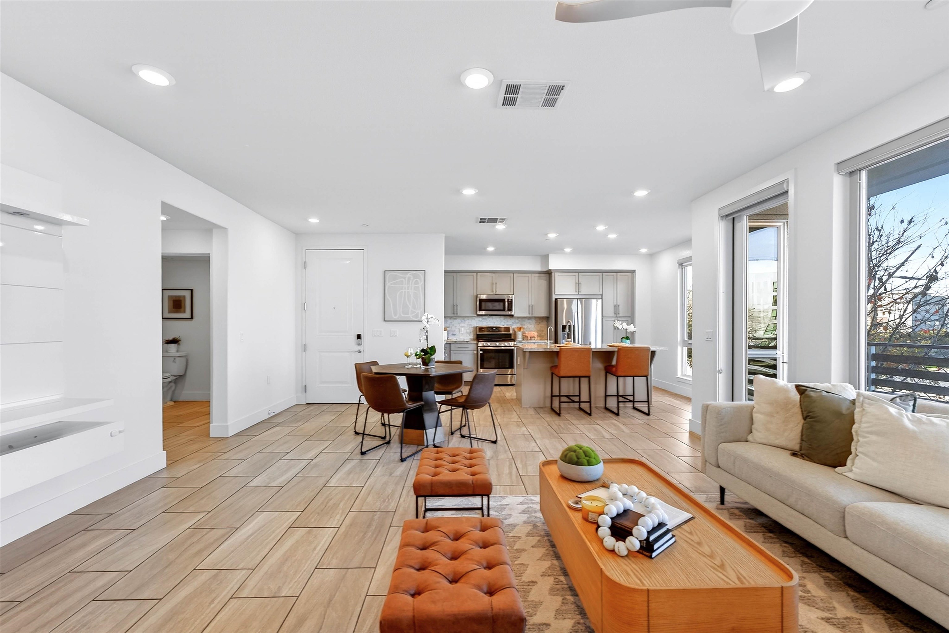 Detail Gallery Image 7 of 50 For 430 Montague Expy #20,  Milpitas,  CA 95035 - 3 Beds | 2/1 Baths