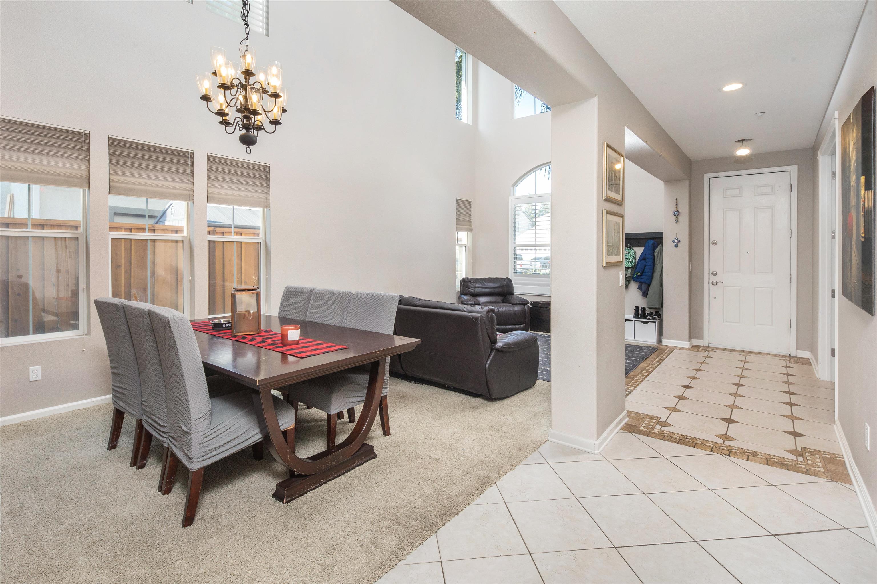 Detail Gallery Image 6 of 41 For 1382 Clay Ct, Brentwood,  CA 94513 - 5 Beds | 4/1 Baths