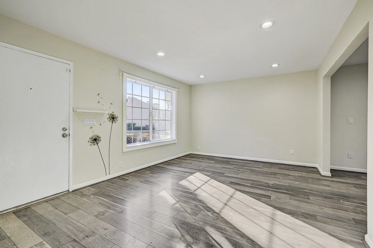 Photo #4: 41121401 Listing: Photo #4