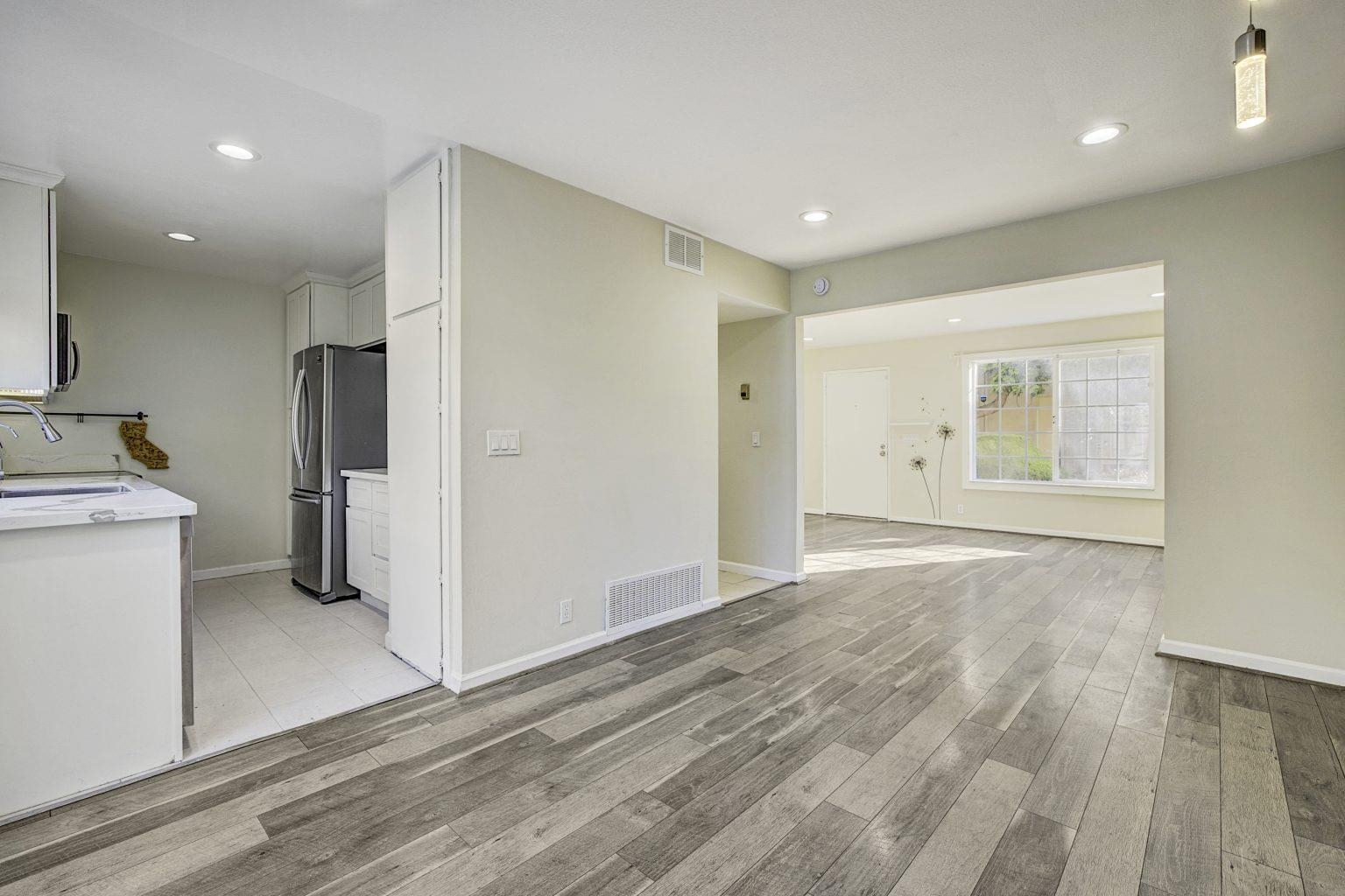 Photo #8: 41121401 Listing: Photo #8