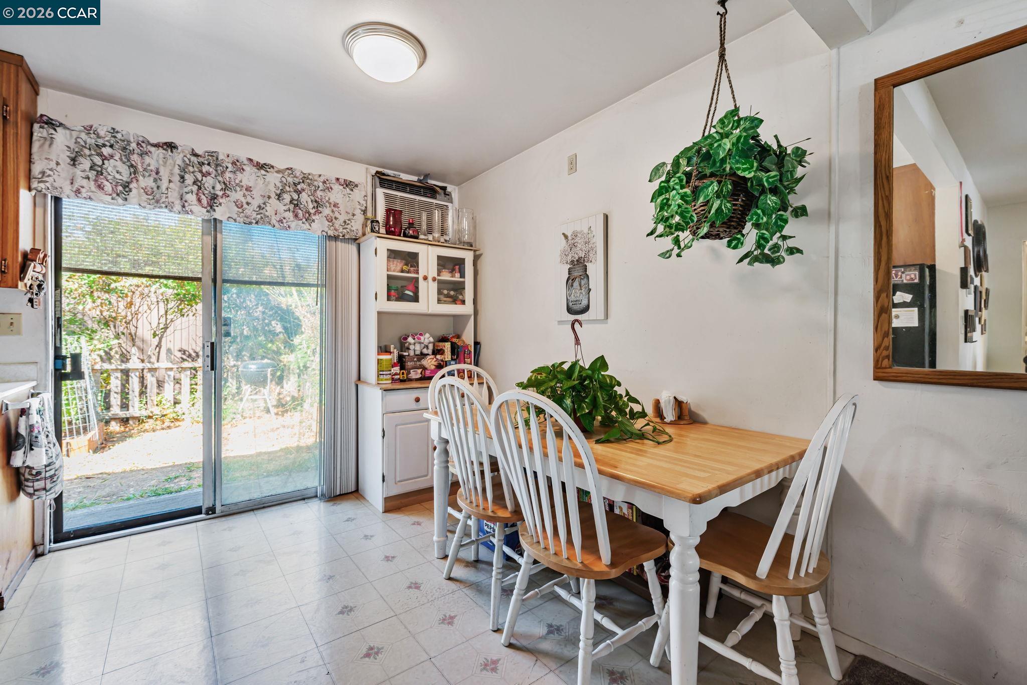 Detail Gallery Image 11 of 24 For 4794 Blum Rd, Martinez,  CA 94553 - – Beds | – Baths