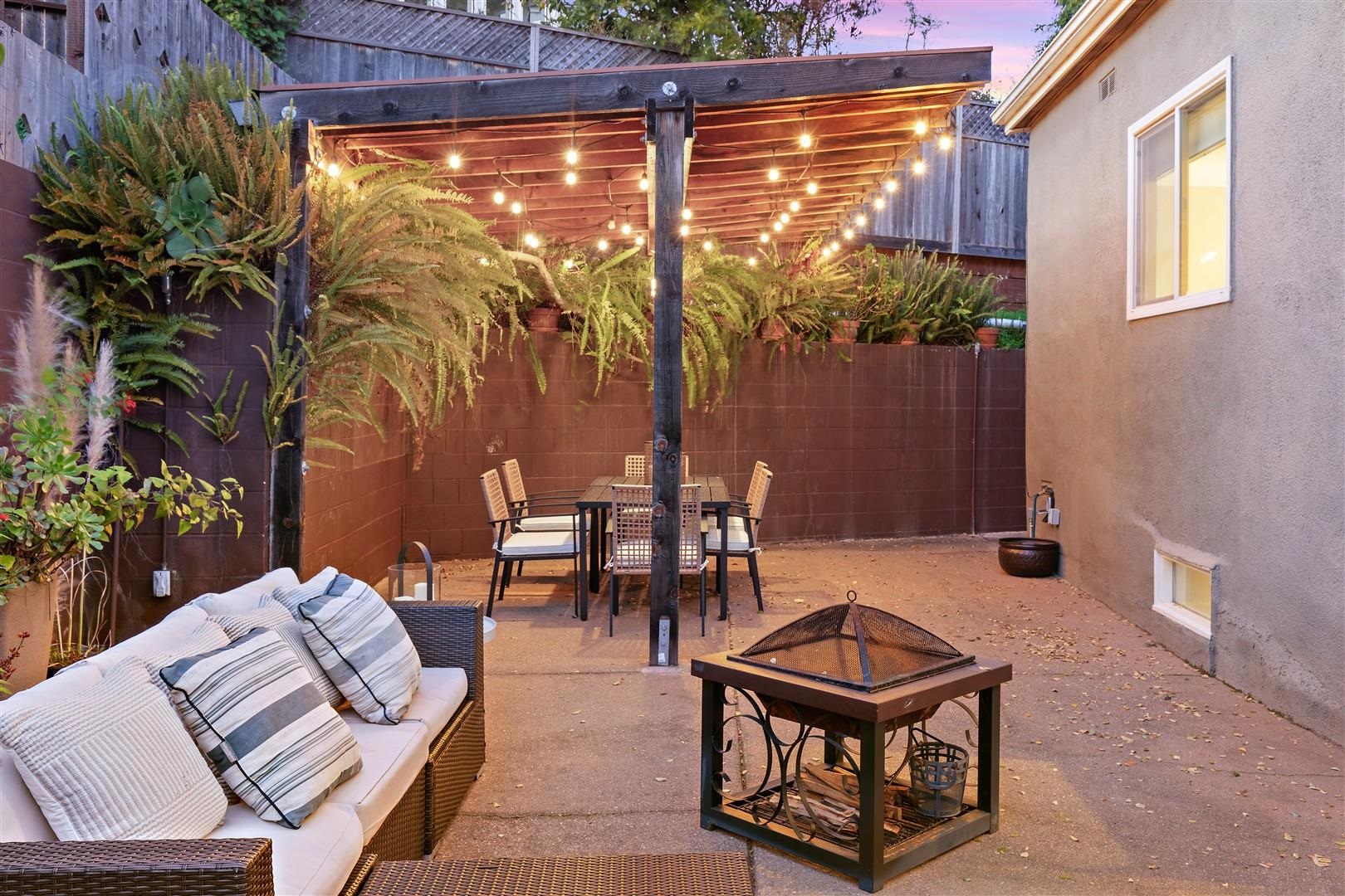 Detail Gallery Image 19 of 59 For 371 Ocean View Ave, Kensington,  CA 94707 - 4 Beds | 2 Baths