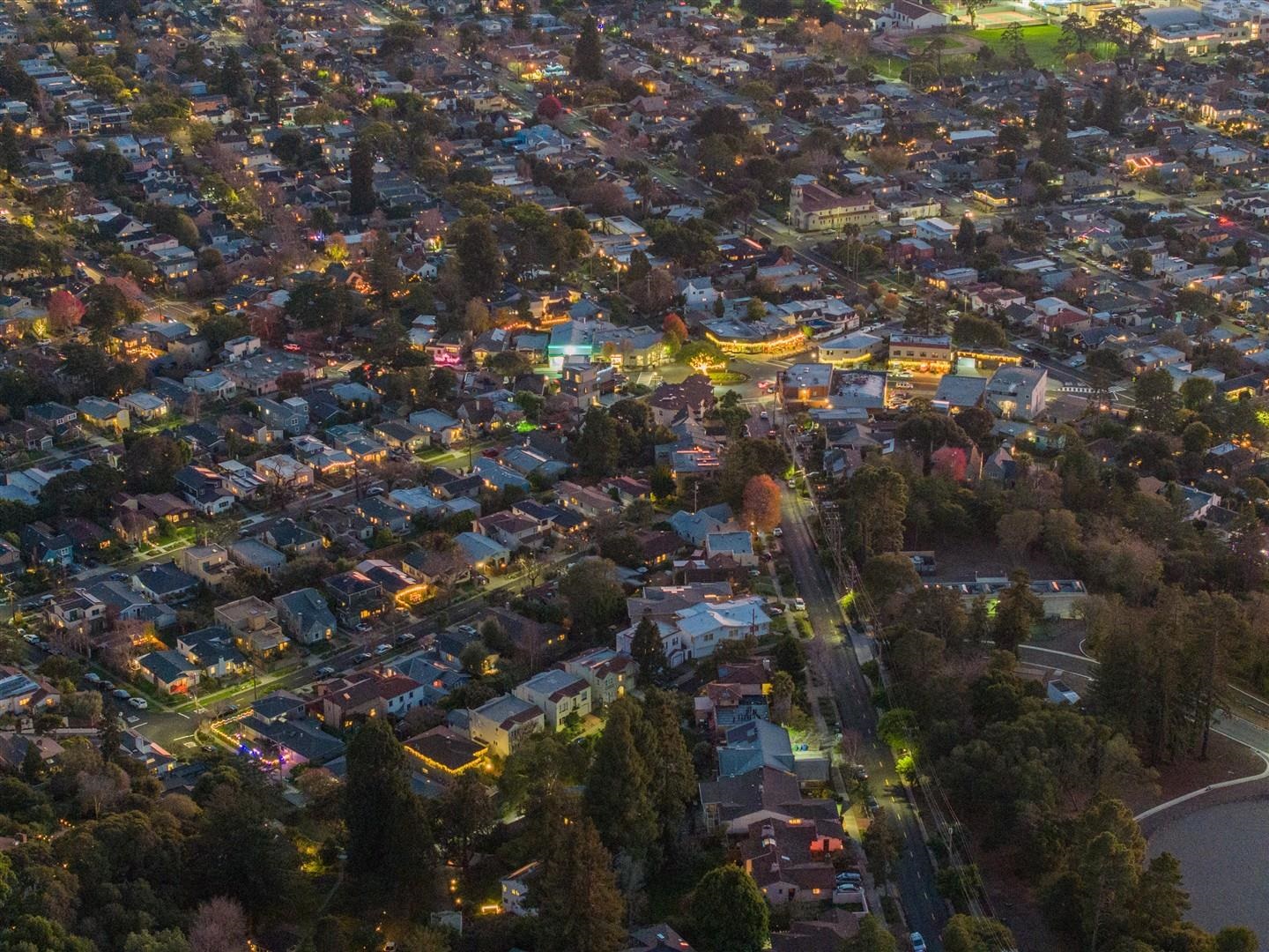 Detail Gallery Image 50 of 59 For 371 Ocean View Ave, Kensington,  CA 94707 - 4 Beds | 2 Baths