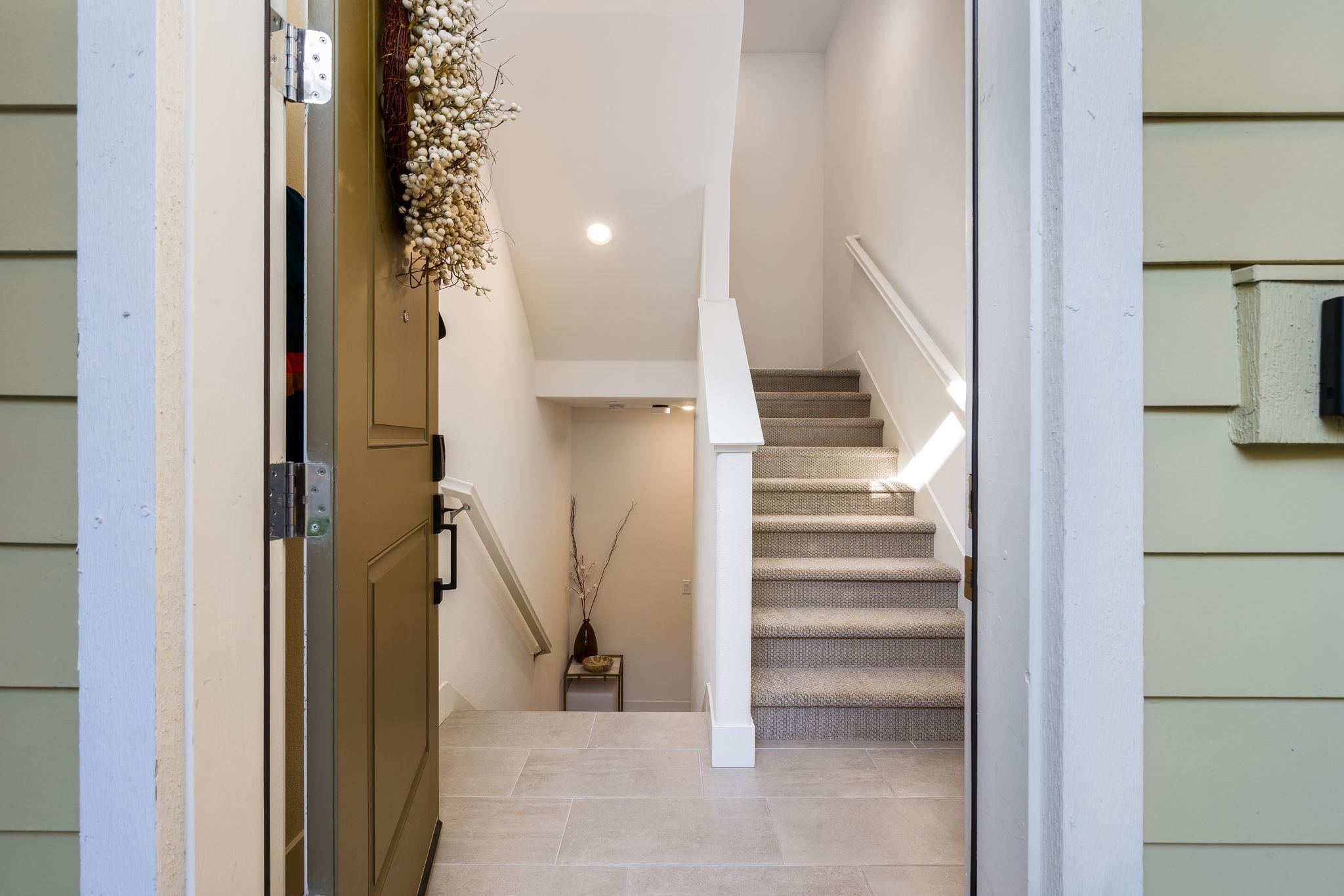 Detail Gallery Image 2 of 44 For 5532 Stout St, Dublin,  CA 94568 - 3 Beds | 3 Baths