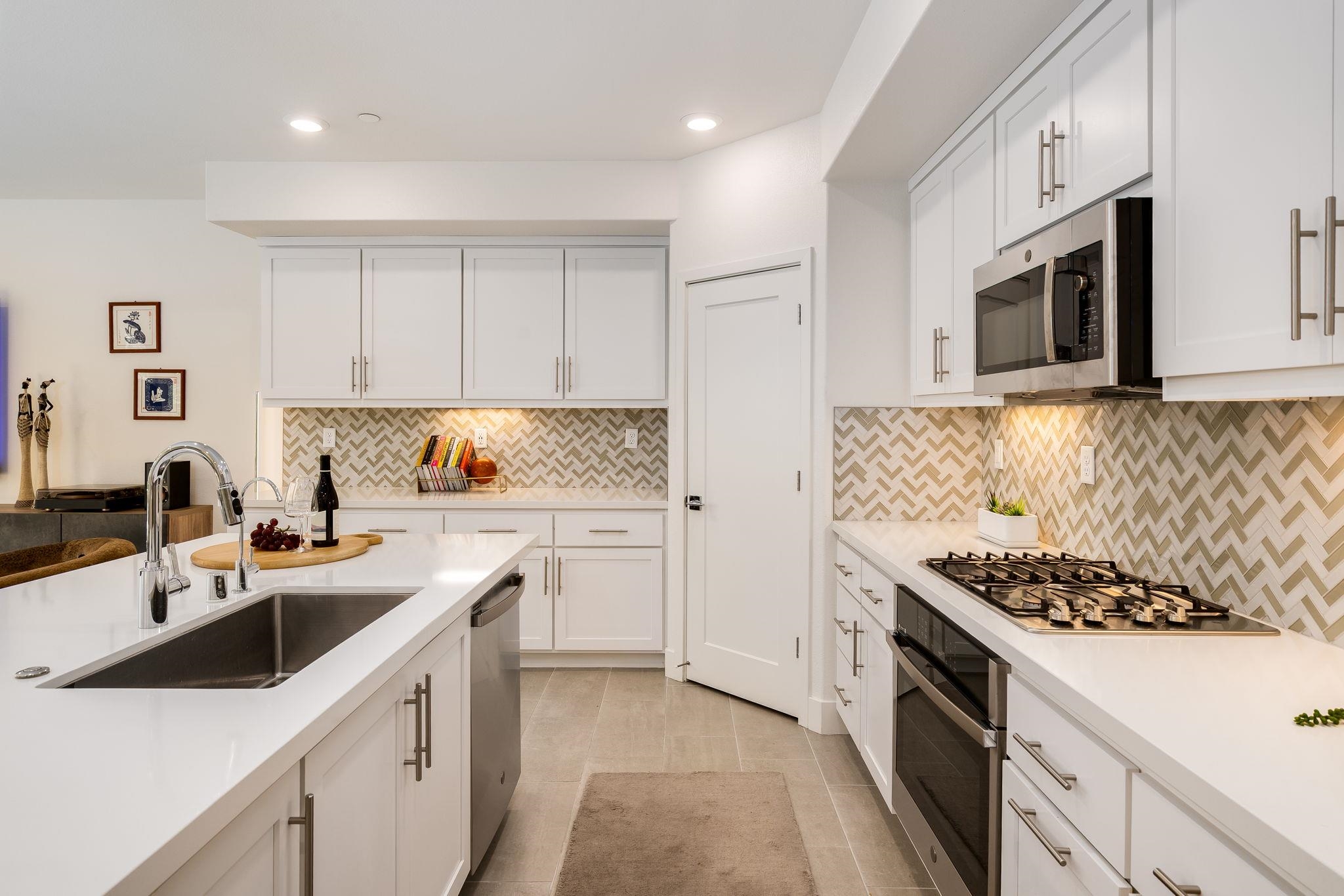 Detail Gallery Image 11 of 44 For 5532 Stout St, Dublin,  CA 94568 - 3 Beds | 3 Baths