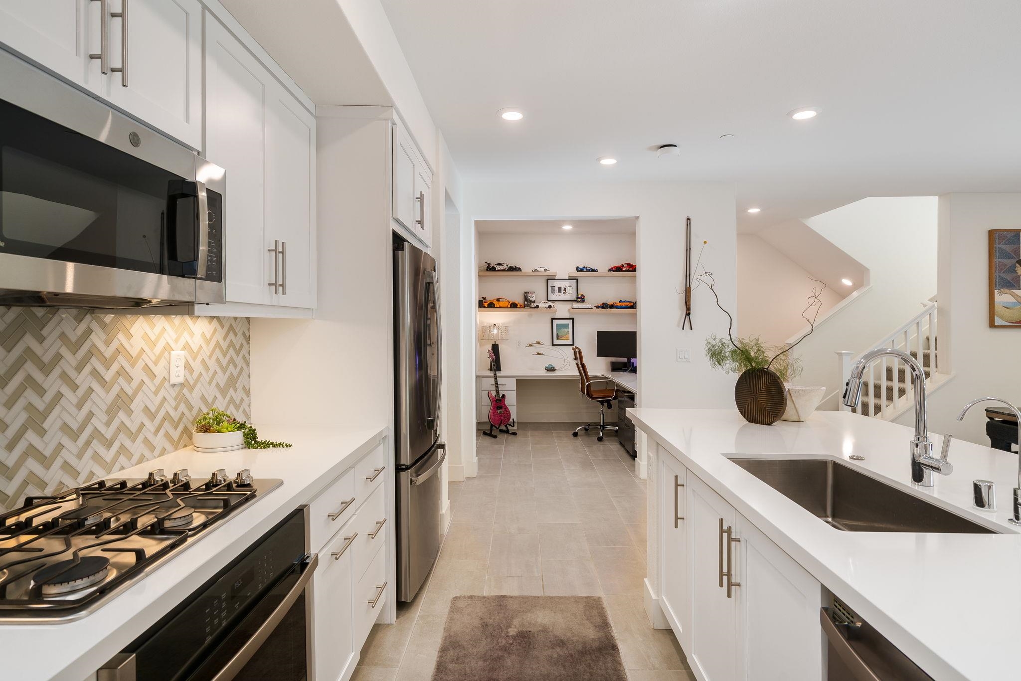 Detail Gallery Image 12 of 44 For 5532 Stout St, Dublin,  CA 94568 - 3 Beds | 3 Baths