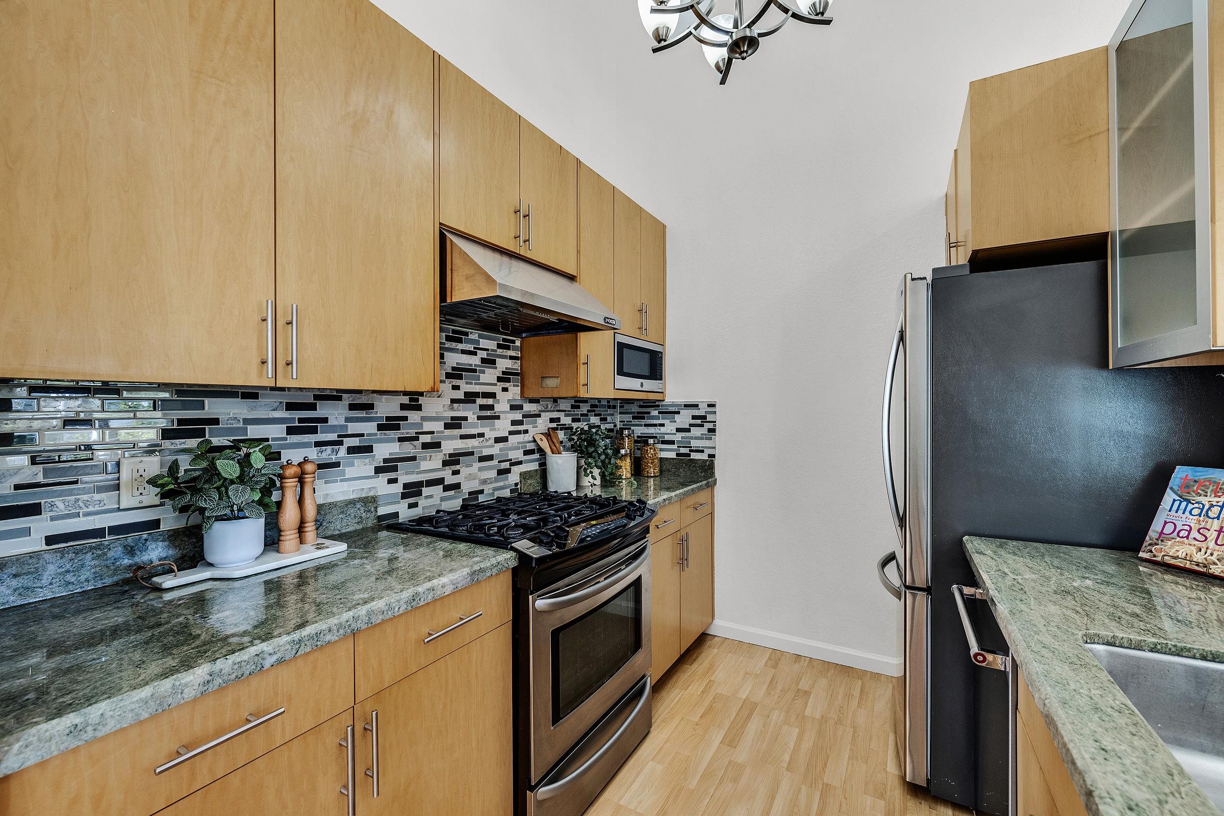 Detail Gallery Image 16 of 30 For 1901 Briscoe Ter, Fremont,  CA 94539 - 3 Beds | 2 Baths