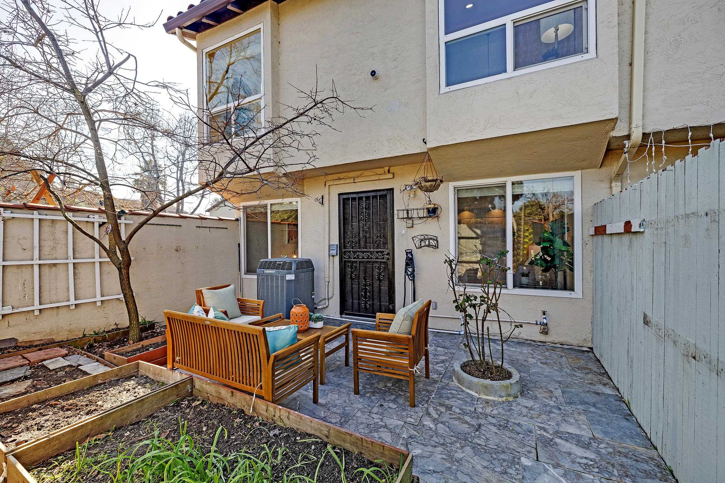 Detail Gallery Image 4 of 30 For 1901 Briscoe Ter, Fremont,  CA 94539 - 3 Beds | 2 Baths