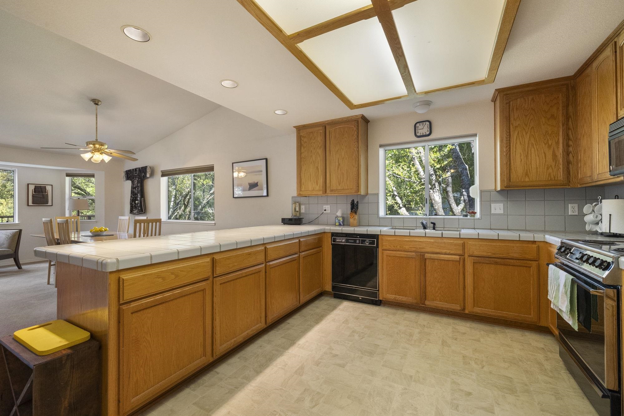 Detail Gallery Image 14 of 60 For 19099 Raboul Court, Groveland,  CA 95321-0000 - 3 Beds | 2 Baths