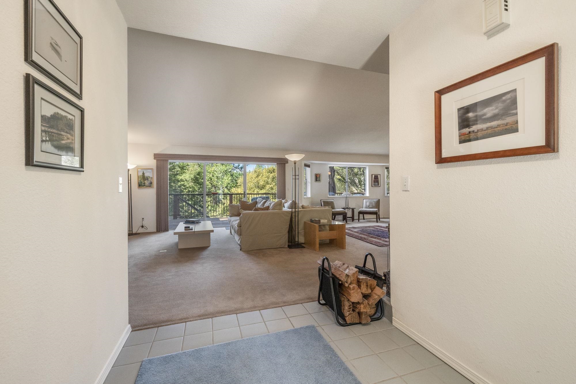 Detail Gallery Image 4 of 60 For 19099 Raboul Court, Groveland,  CA 95321-0000 - 3 Beds | 2 Baths