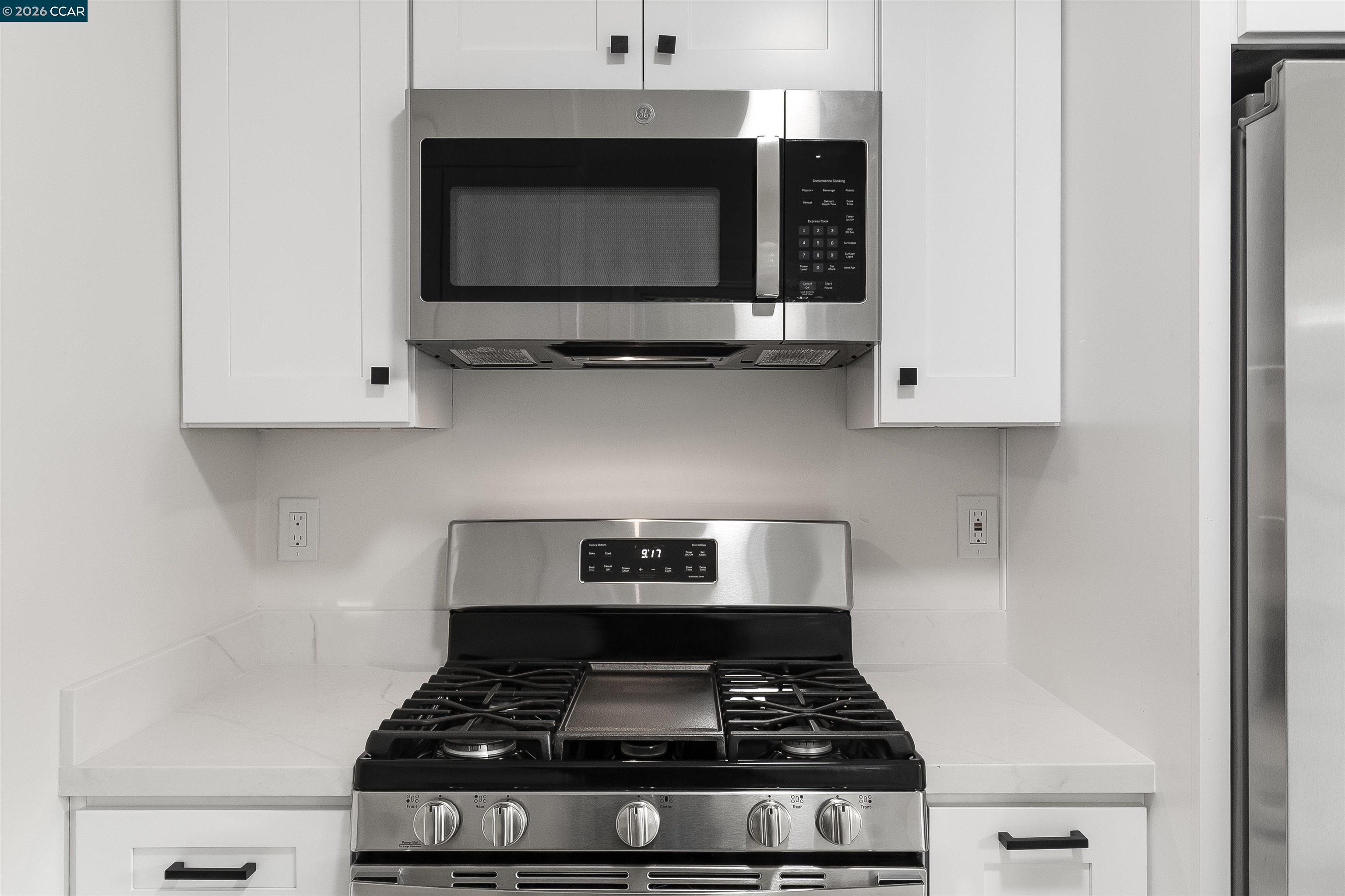 Detail Gallery Image 16 of 41 For 1435 Broadway St, Vallejo,  CA 94590 - 2 Beds | 1 Baths