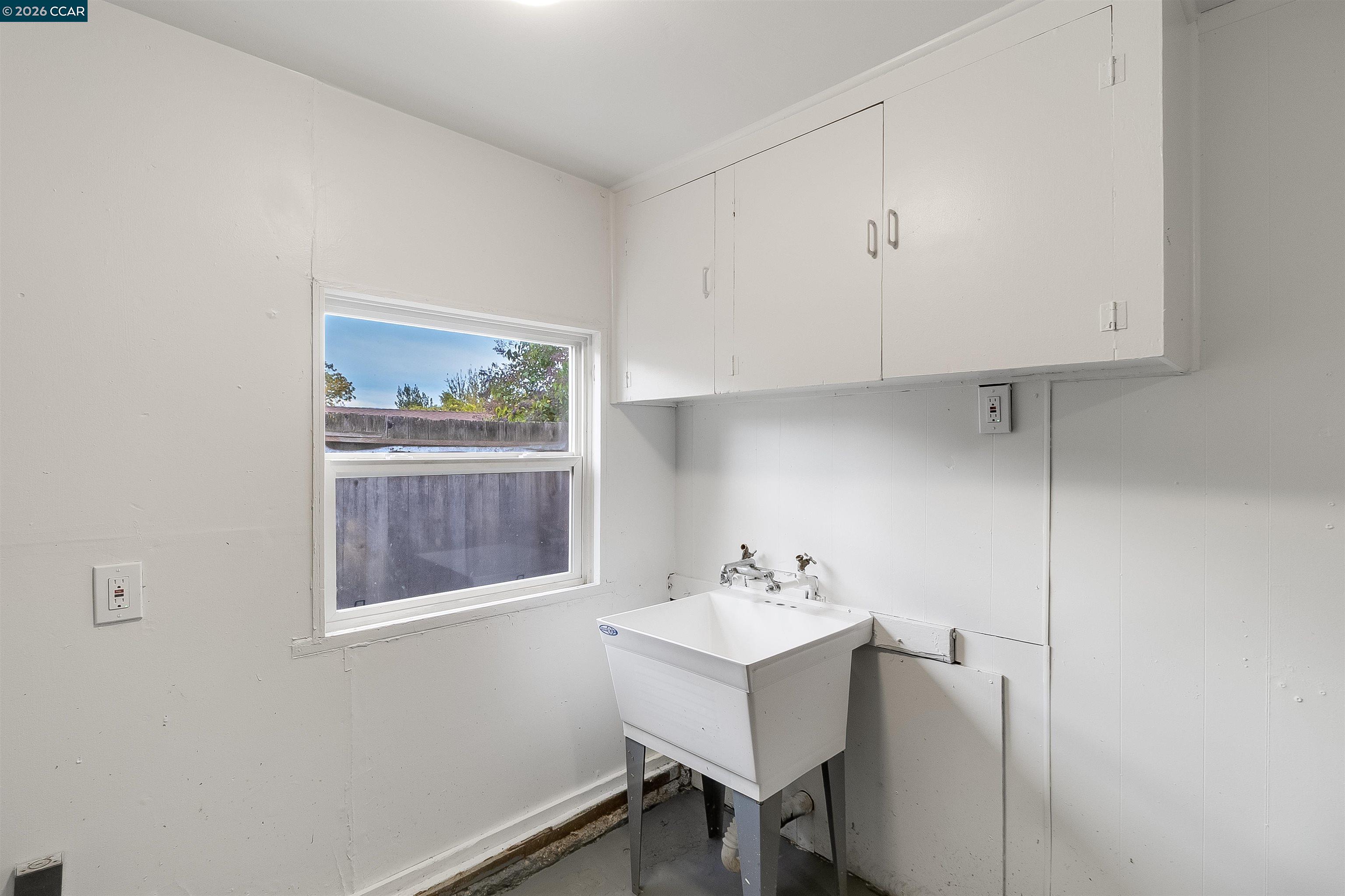 Detail Gallery Image 33 of 41 For 1435 Broadway St, Vallejo,  CA 94590 - 2 Beds | 1 Baths