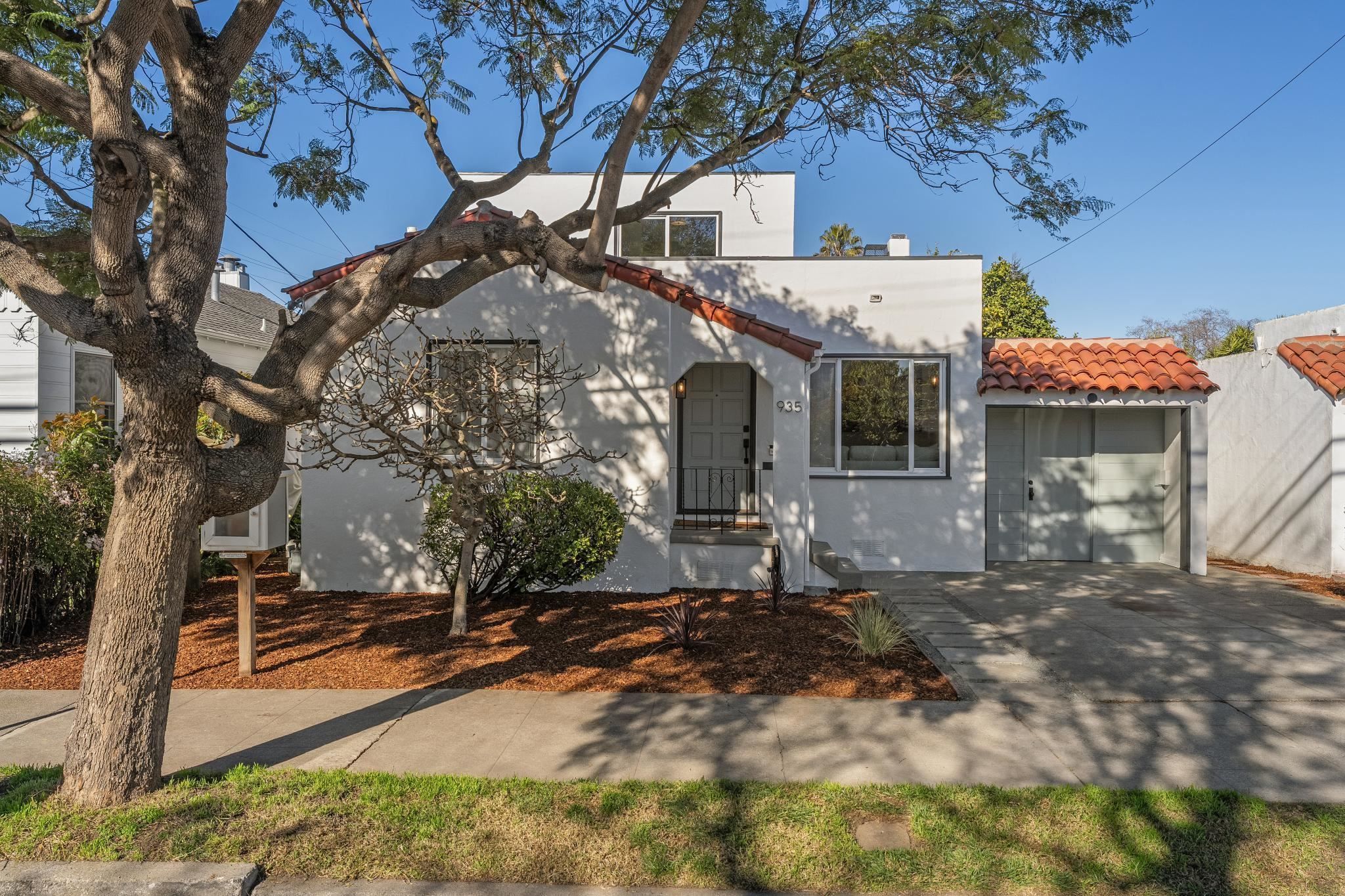 Detail Gallery Image 2 of 60 For 935 Virginia Street, Berkeley,  CA 94710 - 3 Beds | 2 Baths