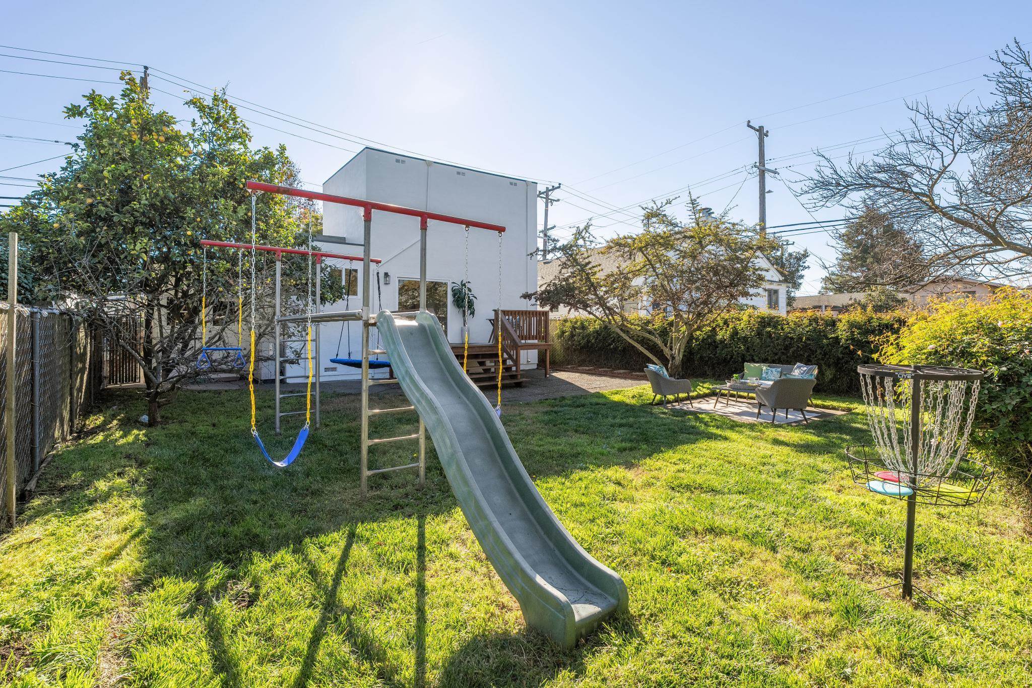 Detail Gallery Image 51 of 60 For 935 Virginia Street, Berkeley,  CA 94710 - 3 Beds | 2 Baths