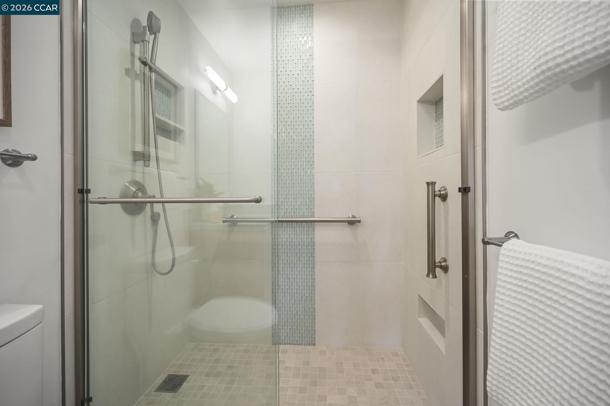 Photo #22: 41121422 Listing: Photo #22