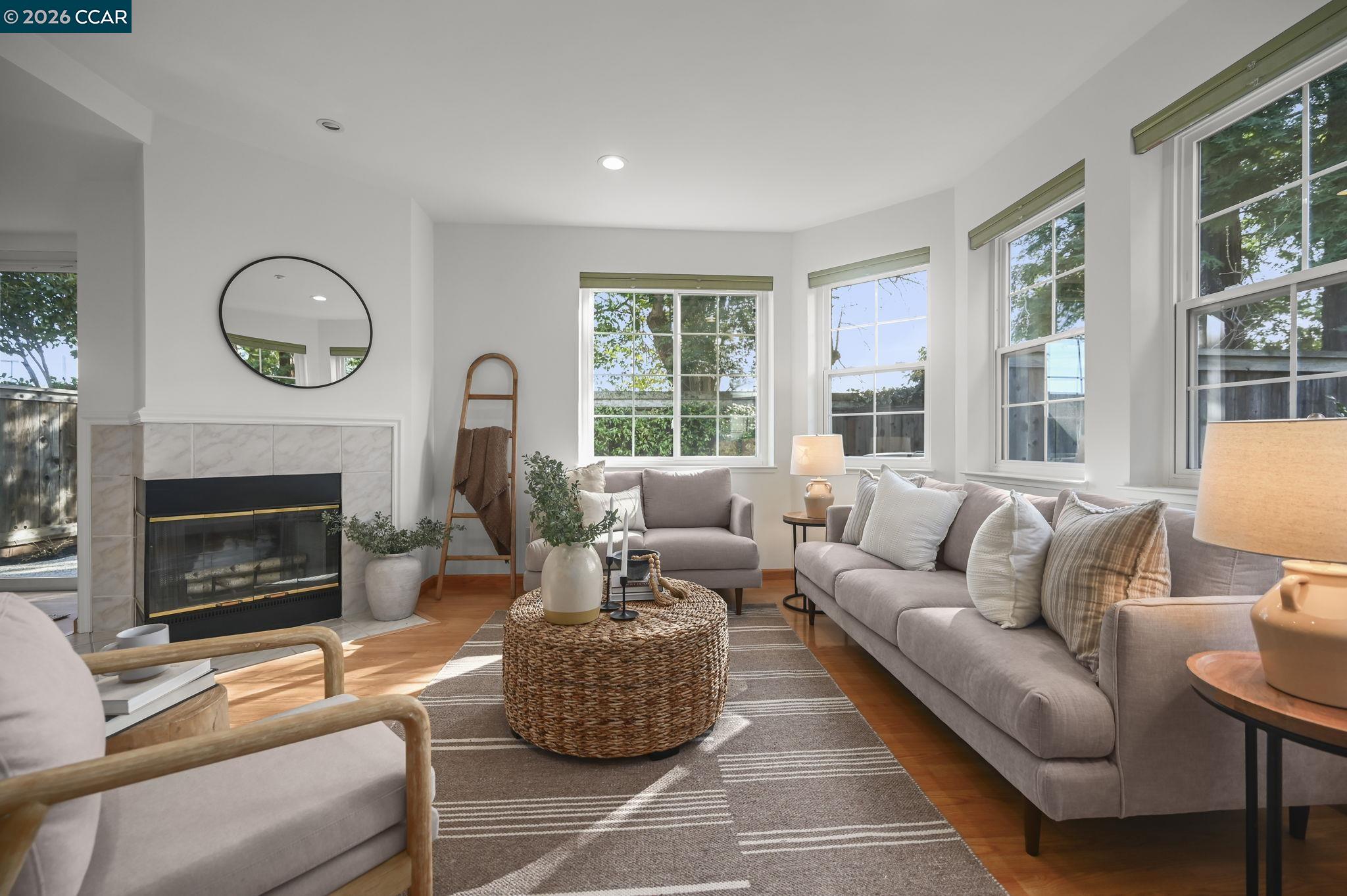 Photo #4: 41121422 Listing 