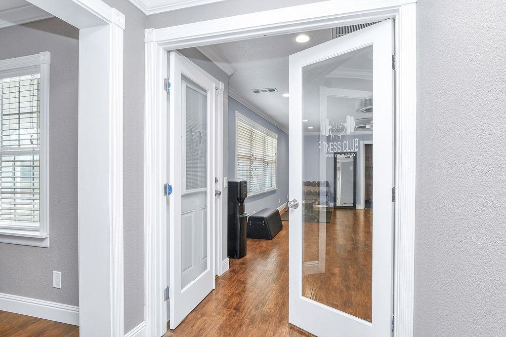 Detail Gallery Image 27 of 59 For 2033 Lucile Ave, Stockton,  CA 95209 - 5 Beds | 5 Baths