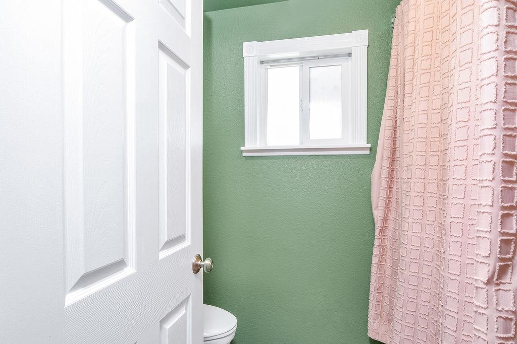 Detail Gallery Image 36 of 59 For 2033 Lucile Ave, Stockton,  CA 95209 - 5 Beds | 5 Baths