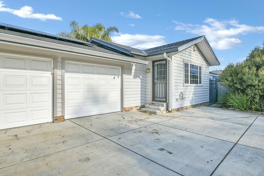 Detail Gallery Image 37 of 59 For 2033 Lucile Ave, Stockton,  CA 95209 - 5 Beds | 5 Baths