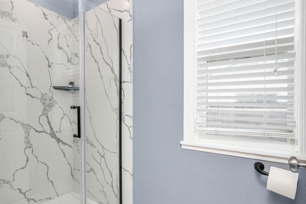 Detail Gallery Image 43 of 59 For 2033 Lucile Ave, Stockton,  CA 95209 - 5 Beds | 5 Baths