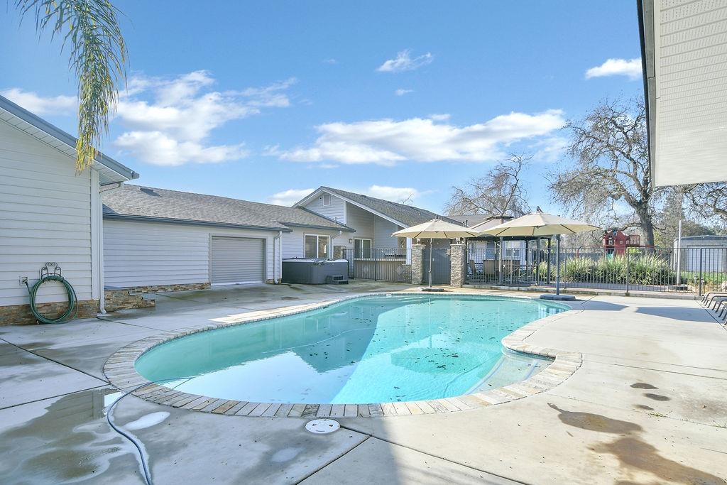 Detail Gallery Image 51 of 59 For 2033 Lucile Ave, Stockton,  CA 95209 - 5 Beds | 5 Baths