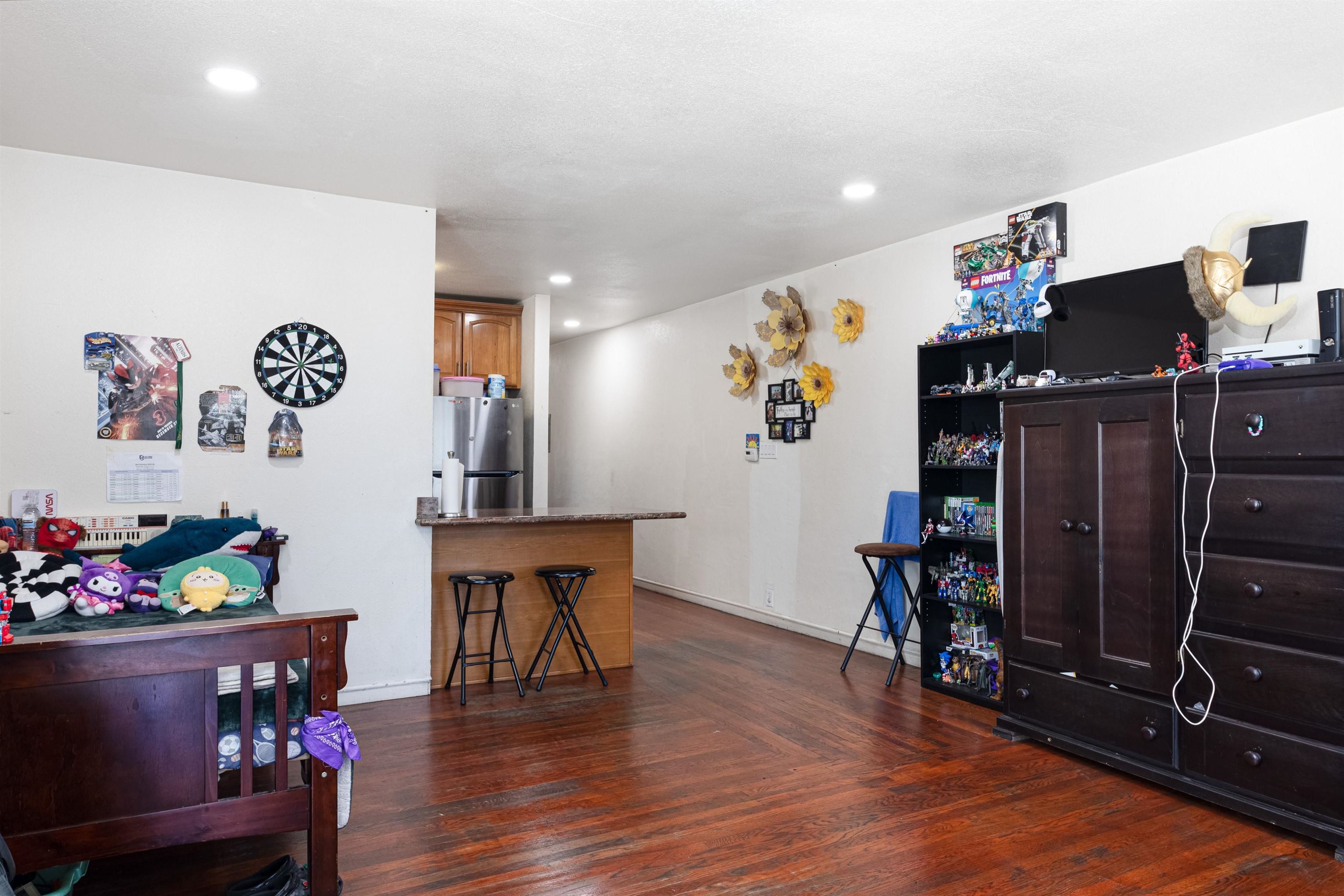 Detail Gallery Image 4 of 28 For 1821 74th Ave, Oakland,  CA 94621 - – Beds | – Baths