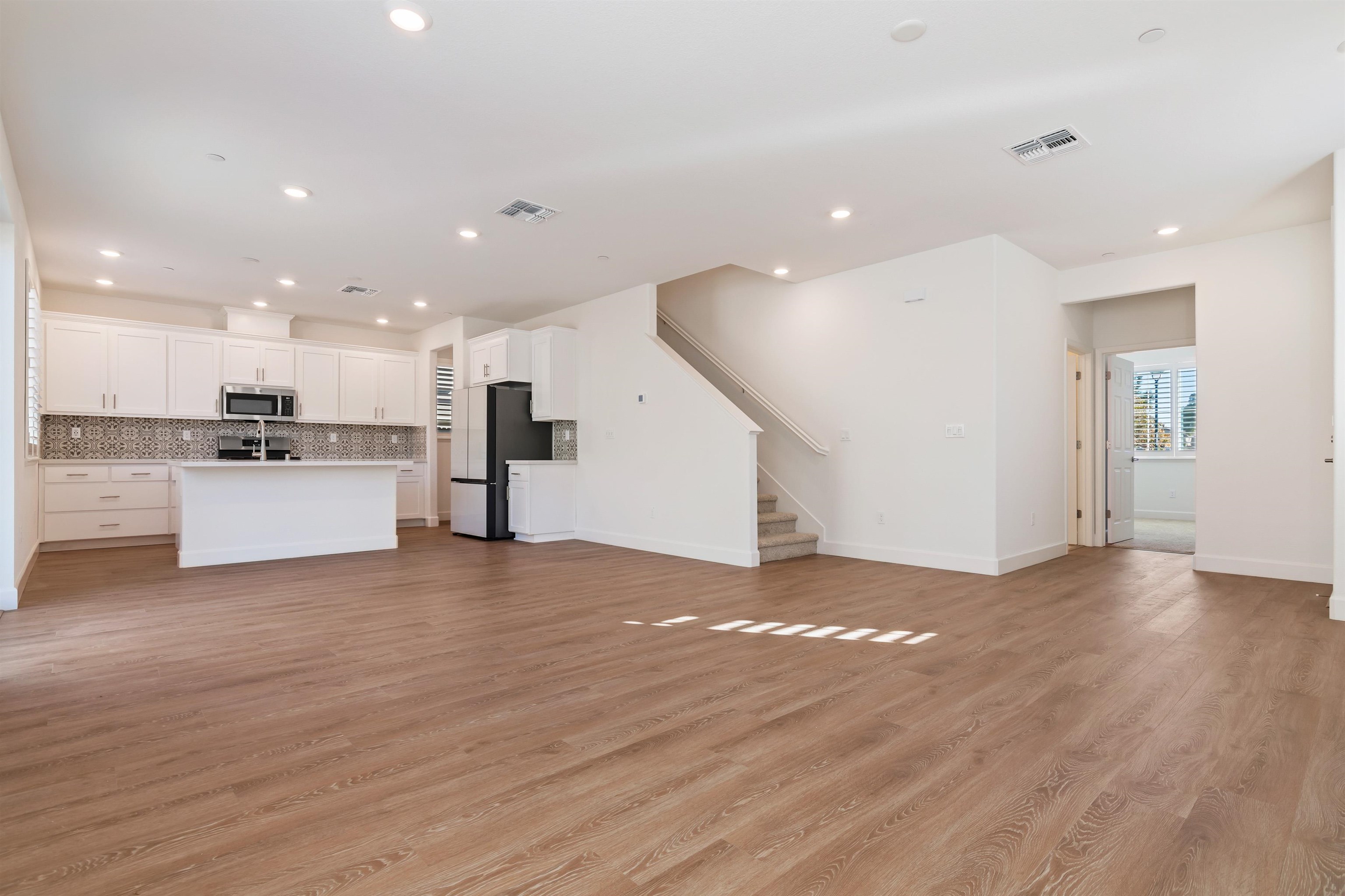 Detail Gallery Image 6 of 32 For 3012 Vasquez Ct, Vacaville,  CA 95688 - 4 Beds | 3 Baths