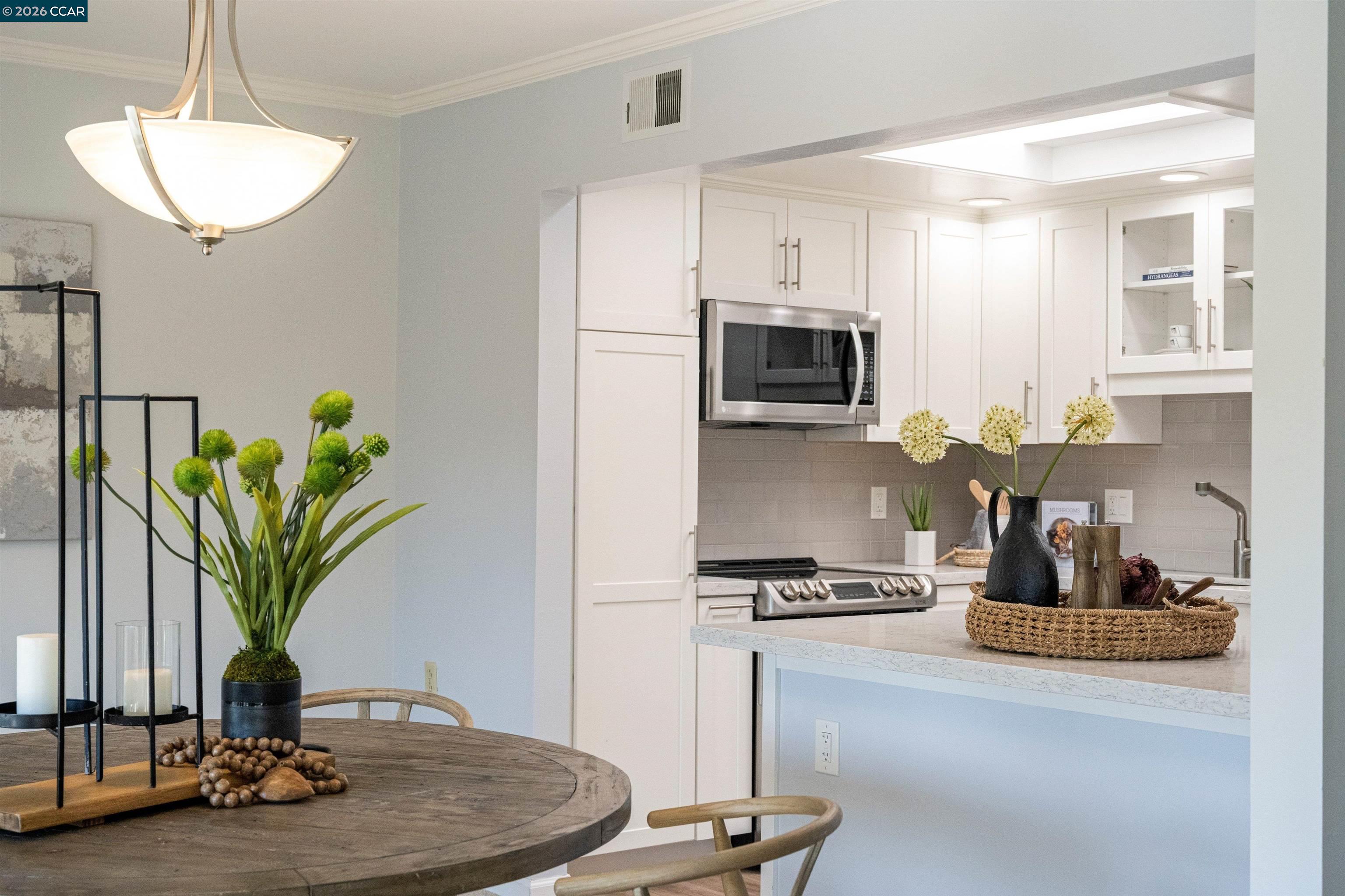 Detail Gallery Image 20 of 47 For 2817 Golden Rain Rd #7,  Walnut Creek,  CA 94595 - 2 Beds | 1 Baths