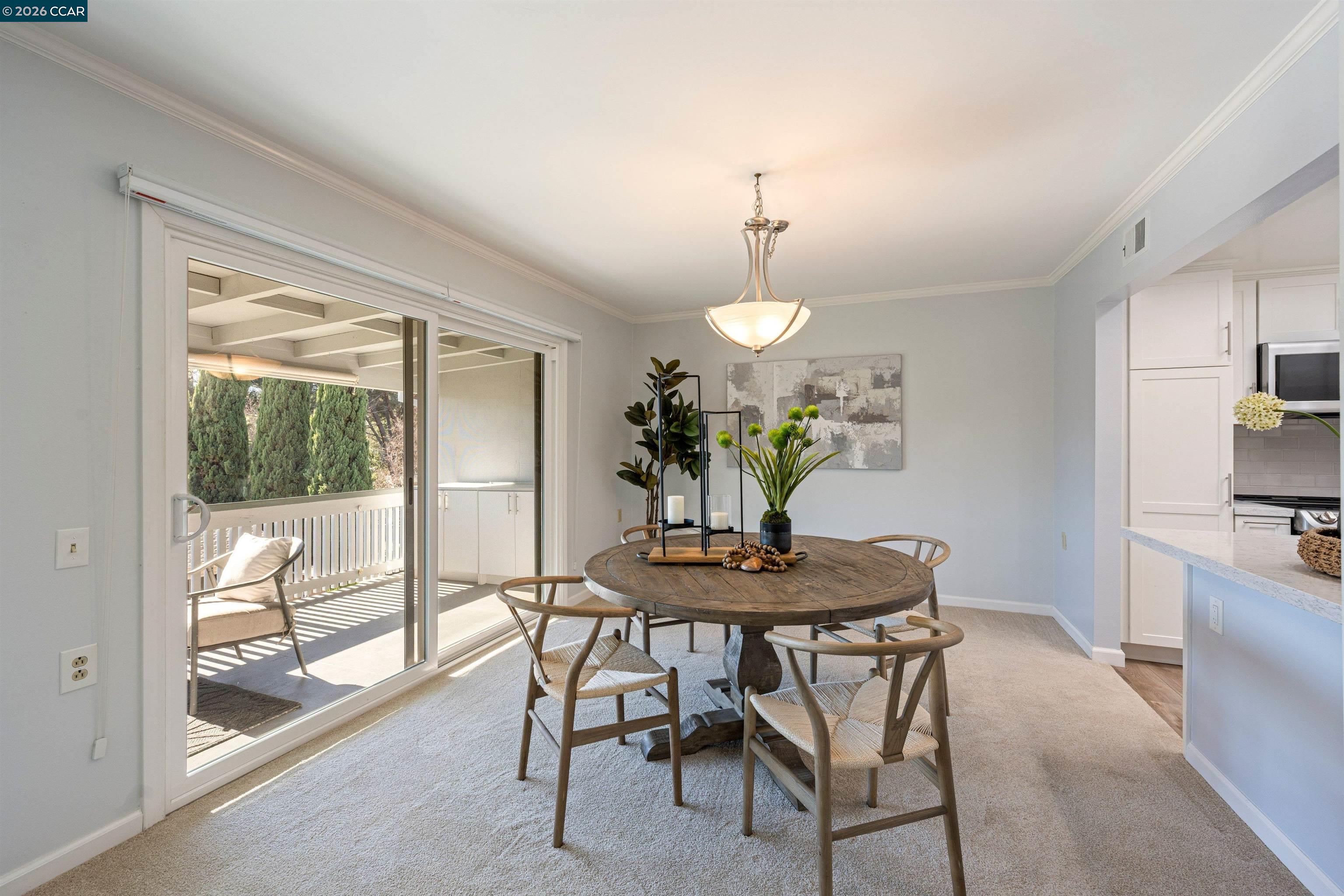 Detail Gallery Image 9 of 47 For 2817 Golden Rain Rd #7,  Walnut Creek,  CA 94595 - 2 Beds | 1 Baths