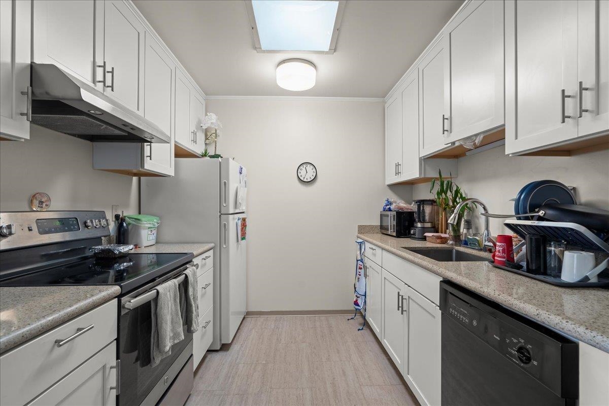 Detail Gallery Image 17 of 21 For 3223 Glendora Dr, San Mateo,  CA 94403 - – Beds | – Baths