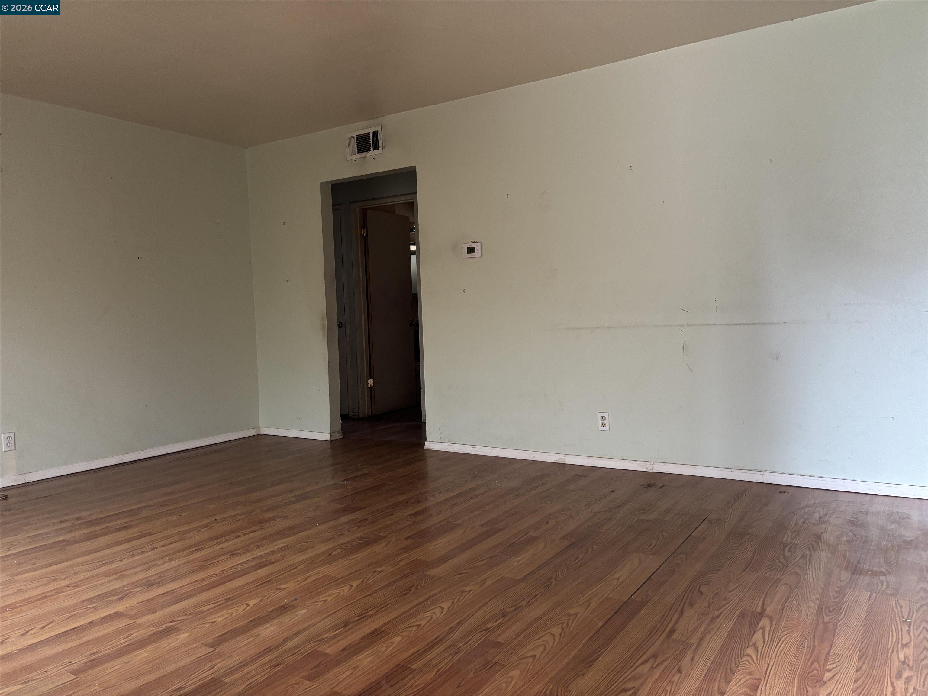 Detail Gallery Image 5 of 18 For 3017 Windsor Dr, Antioch,  CA 94509 - 3 Beds | 2 Baths