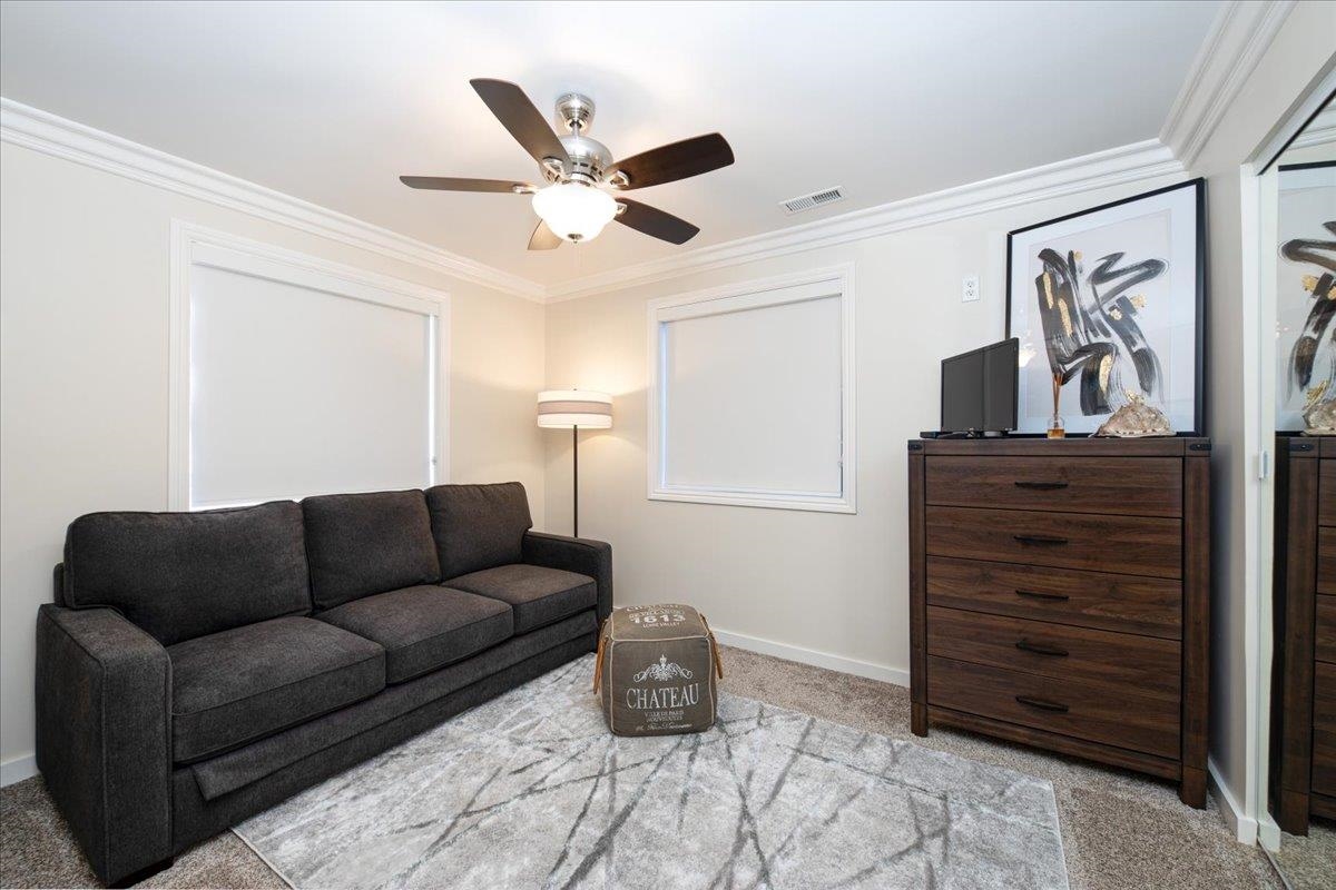 Detail Gallery Image 21 of 31 For 9400 Mountain Blvd, Oakland,  CA 94605 - 5 Beds | 3 Baths