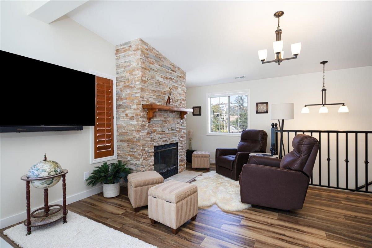 Detail Gallery Image 8 of 31 For 9400 Mountain Blvd, Oakland,  CA 94605 - 5 Beds | 3 Baths