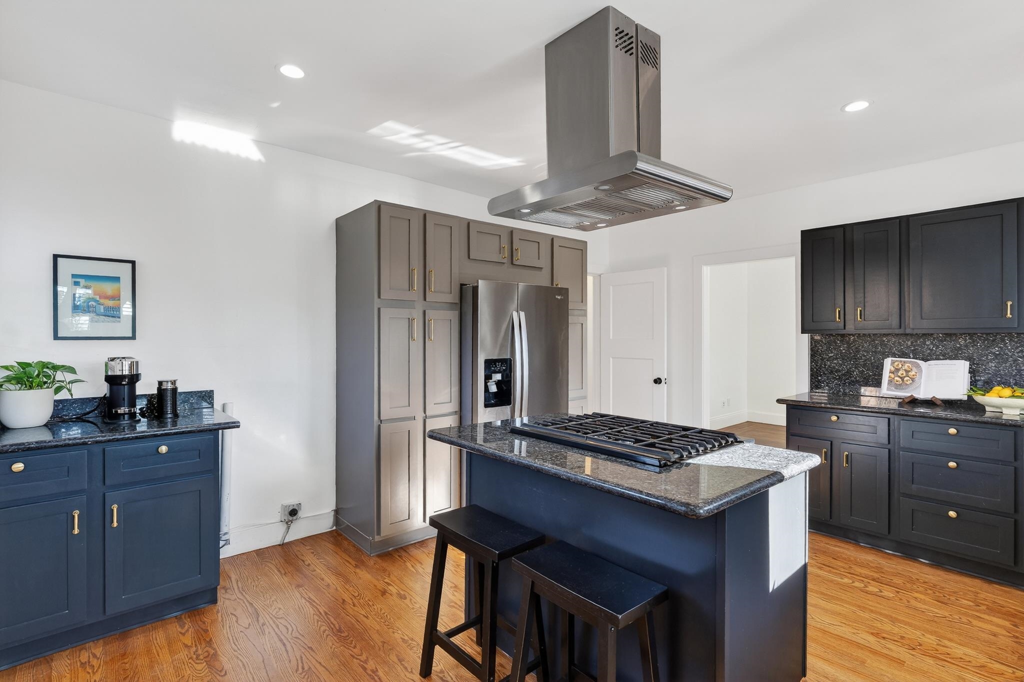 Detail Gallery Image 11 of 23 For 3501 66th Ave, Oakland,  CA 94605 - 2 Beds | 1 Baths