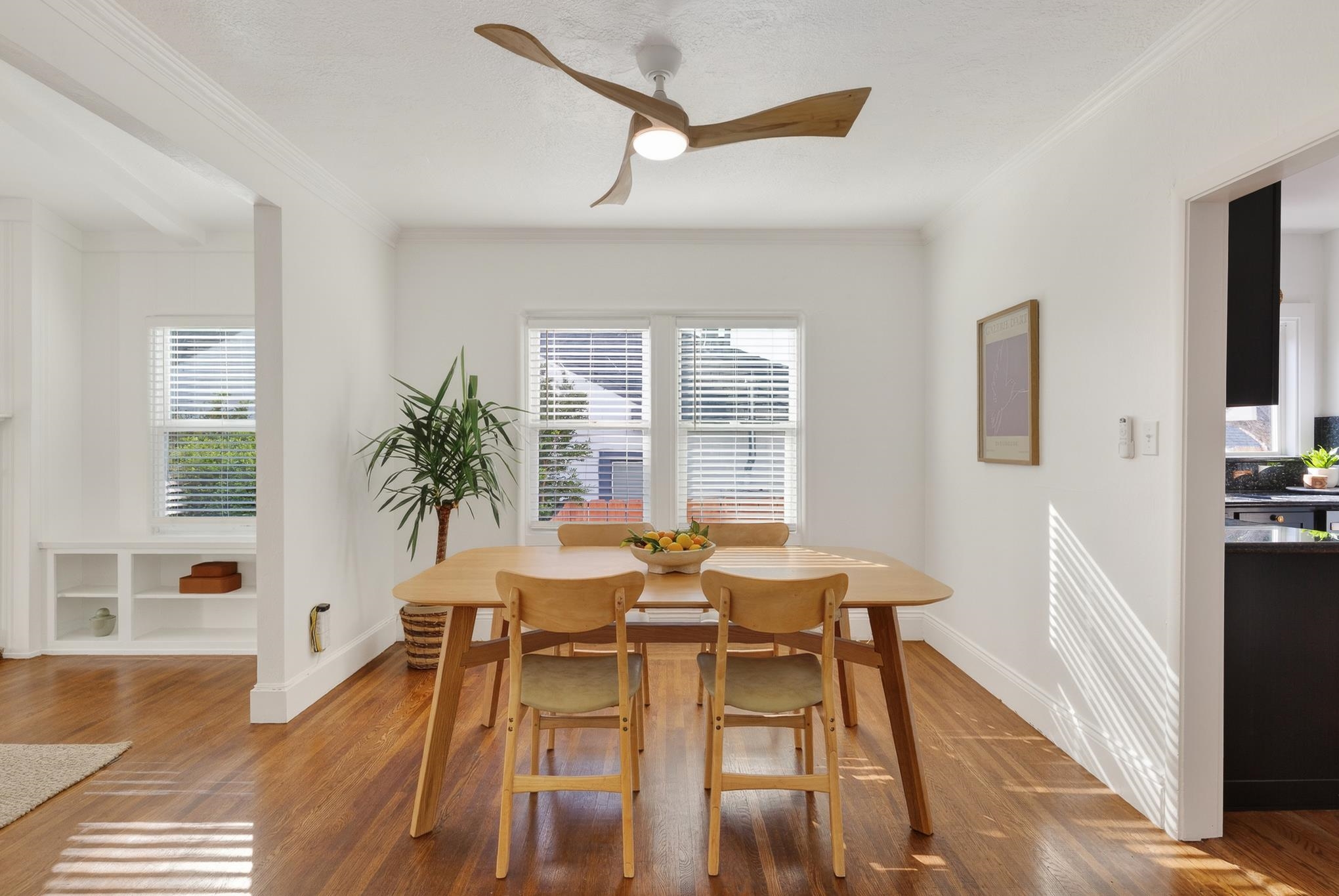 Detail Gallery Image 6 of 23 For 3501 66th Ave, Oakland,  CA 94605 - 2 Beds | 1 Baths