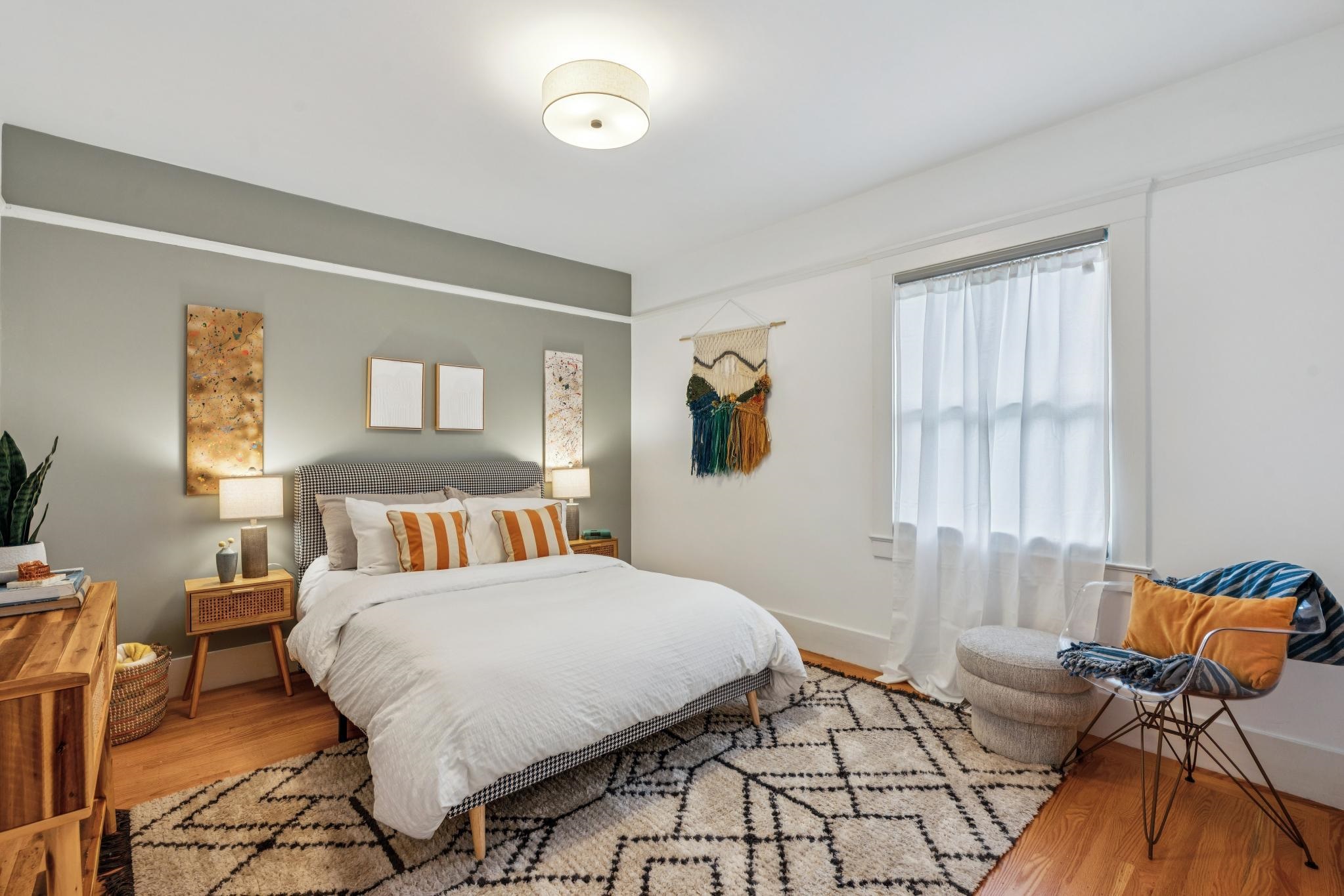 Detail Gallery Image 20 of 46 For 2728 Dohr Street, Berkeley,  CA 94702-2313 - 3 Beds | 2 Baths