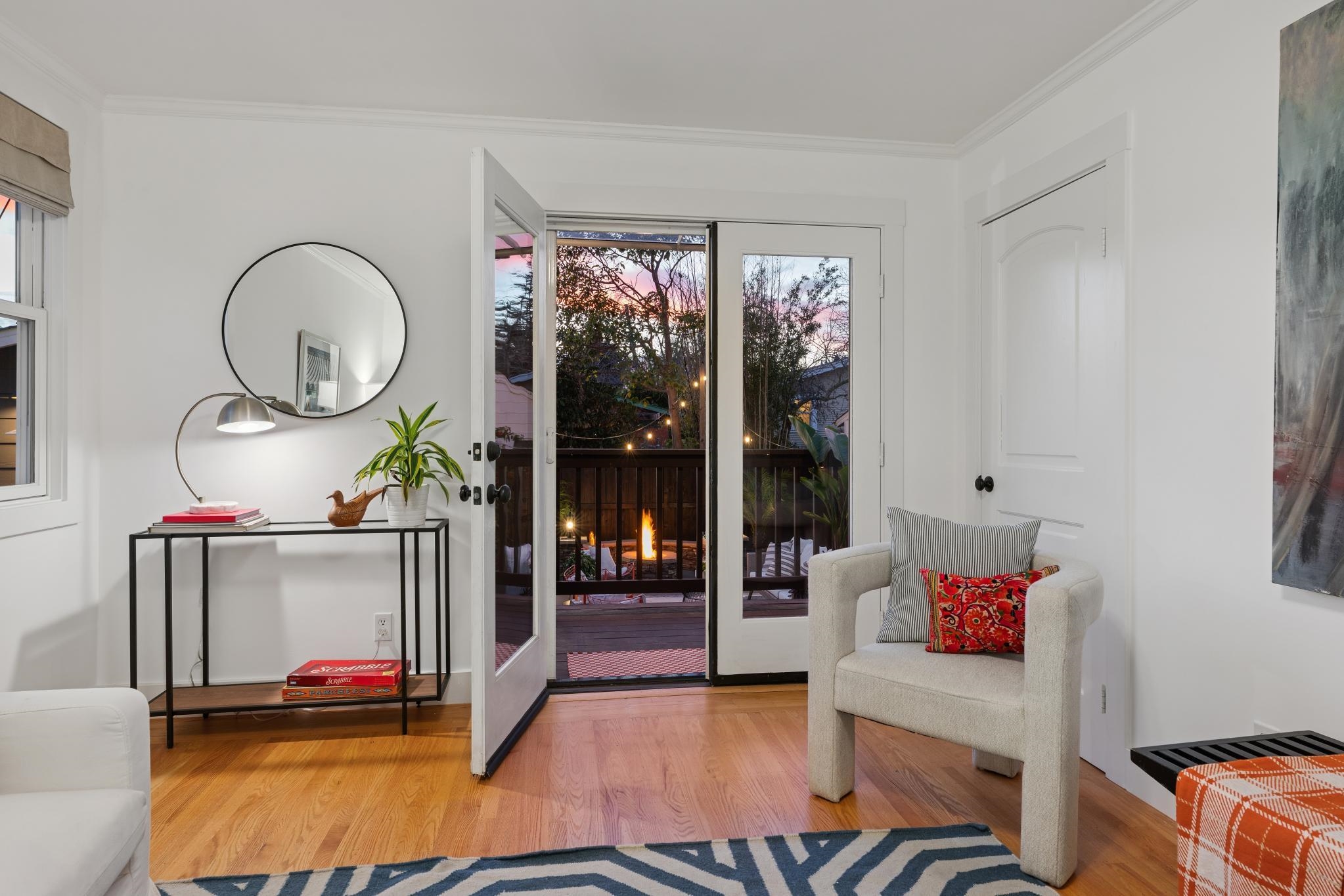 Detail Gallery Image 24 of 46 For 2728 Dohr Street, Berkeley,  CA 94702-2313 - 3 Beds | 2 Baths