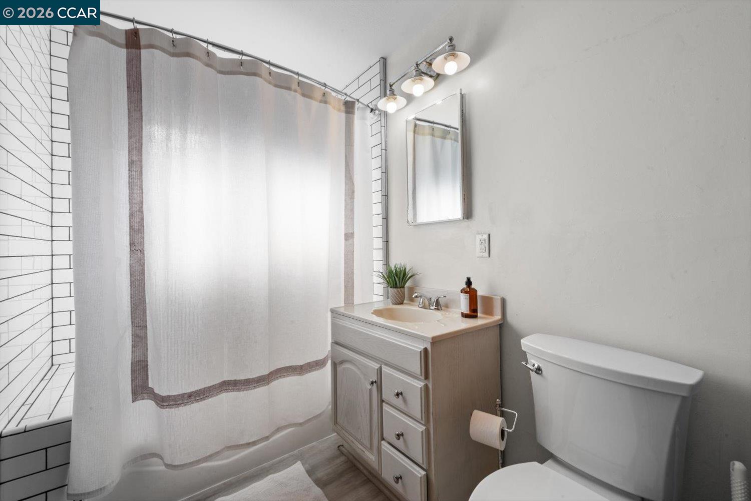 Detail Gallery Image 19 of 59 For 3114 Ameno Rd, Concord,  CA 94519 - 3 Beds | 1 Baths