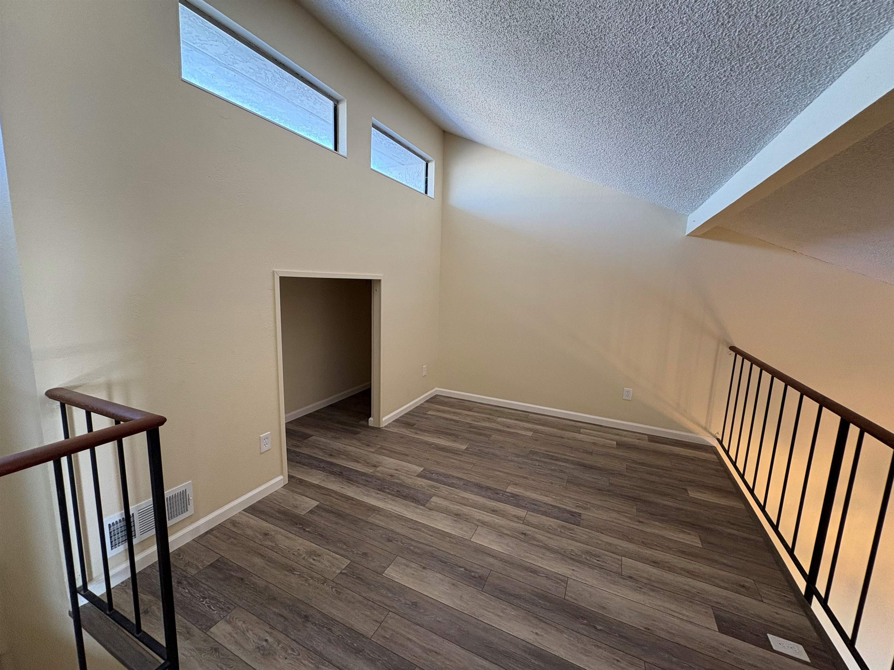 Detail Gallery Image 7 of 12 For 5854 Yawl St, Discovery Bay,  CA 94505 - 2 Beds | 2 Baths
