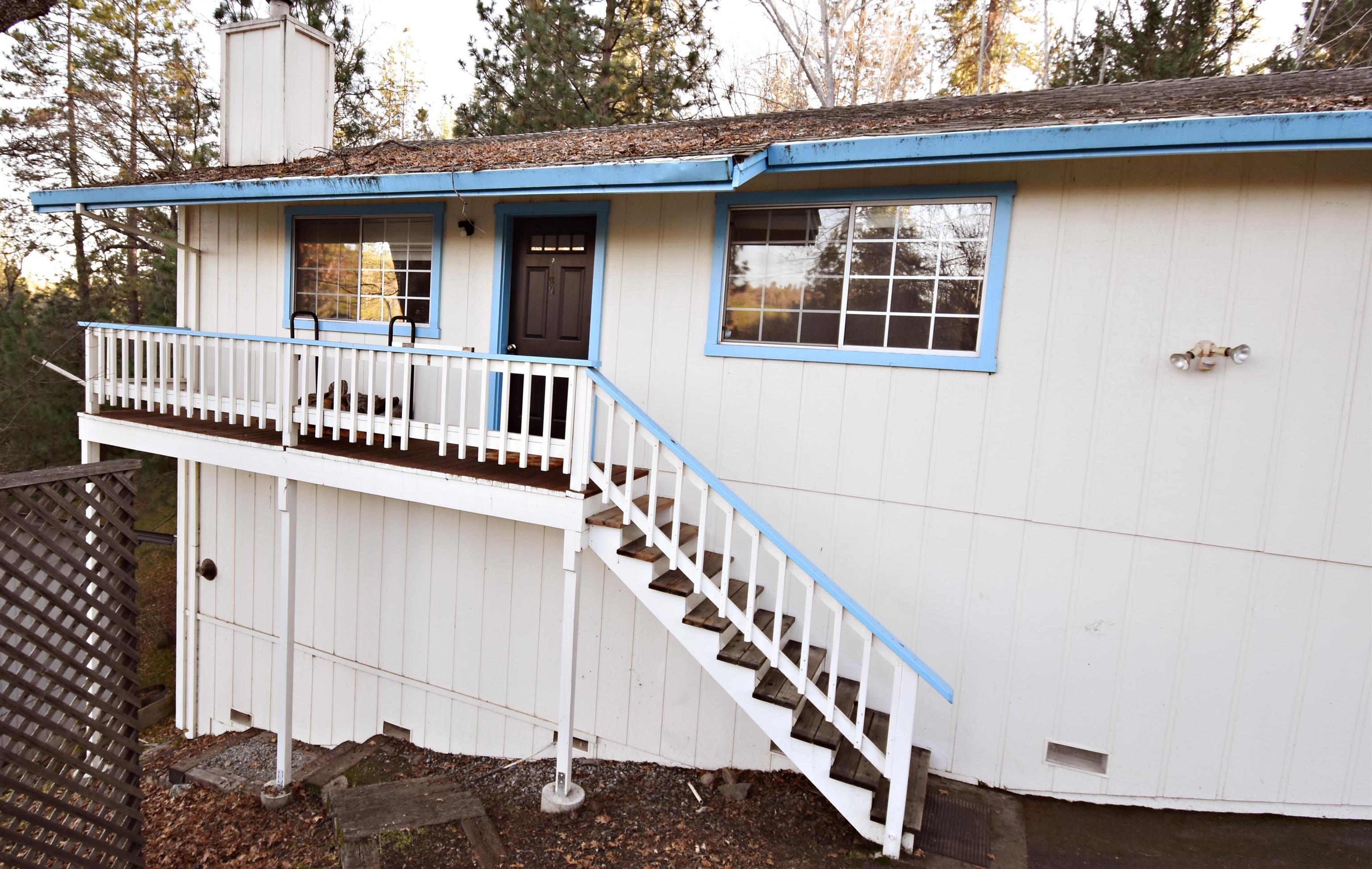 Detail Gallery Image 3 of 40 For 19283 James Circle, Groveland,  CA 95321 - 3 Beds | 2 Baths