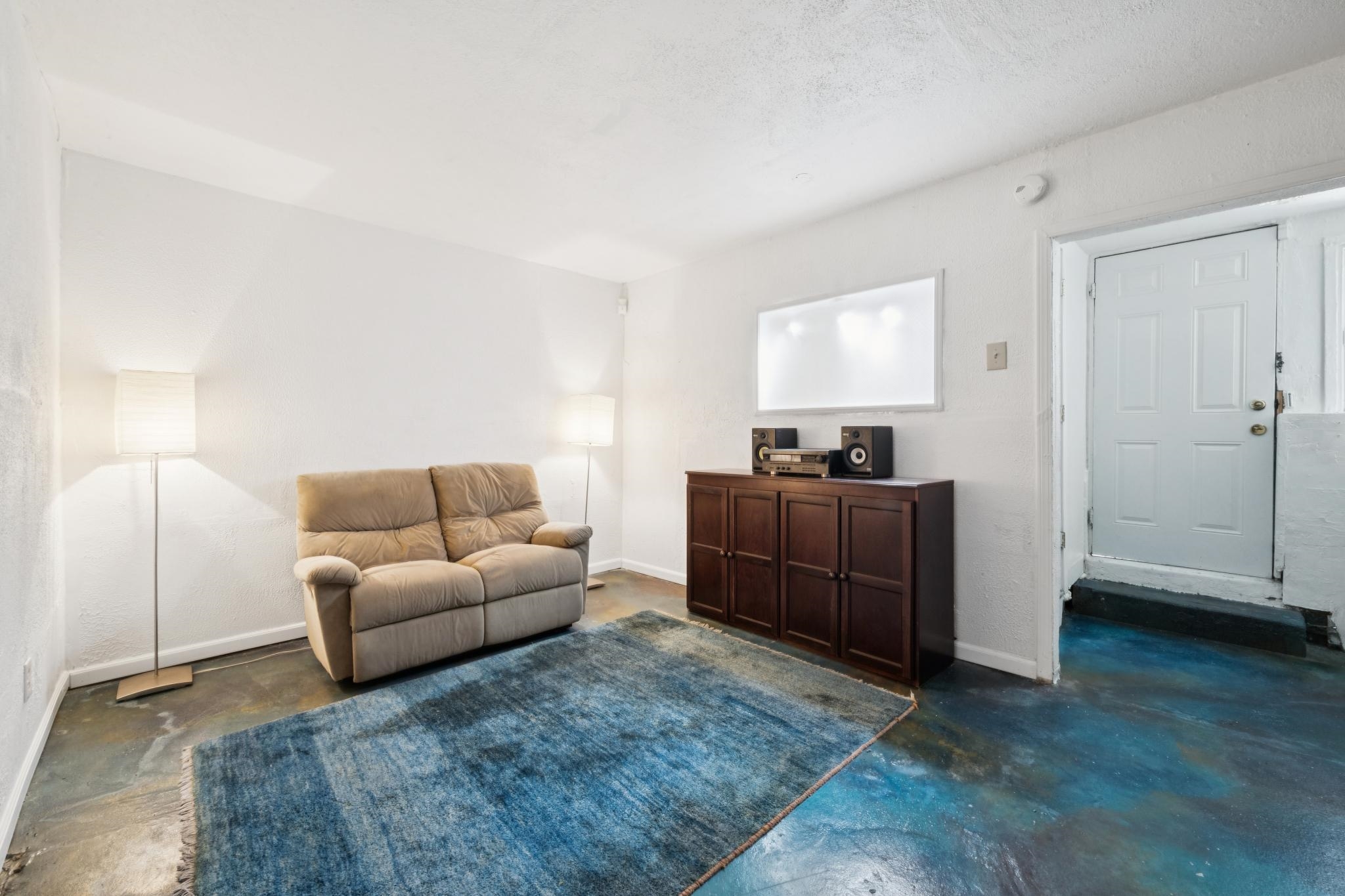 Detail Gallery Image 35 of 52 For 10768 Sheldon St, Oakland,  CA 94605 - 3 Beds | 2 Baths