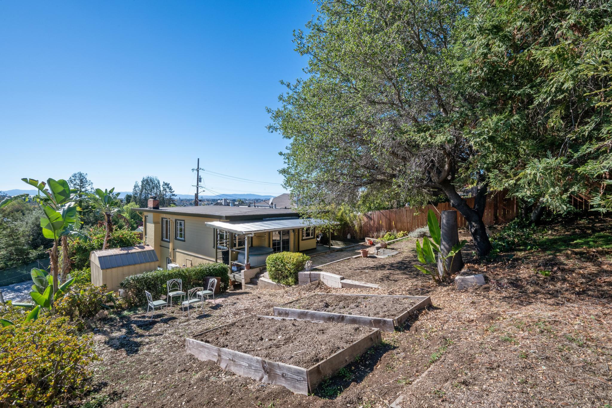 Detail Gallery Image 48 of 52 For 10768 Sheldon St, Oakland,  CA 94605 - 3 Beds | 2 Baths